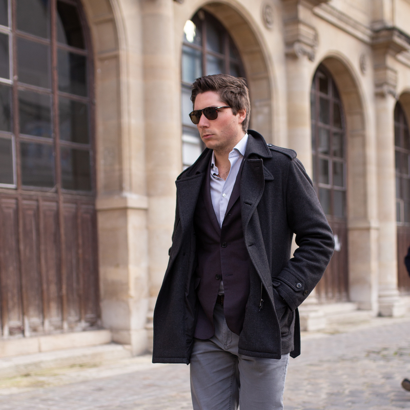 How to Wear Colored Jeans How to wear colored jeans for work, weekend and and in between. View our extensive collection of denim from AG, JBrand,