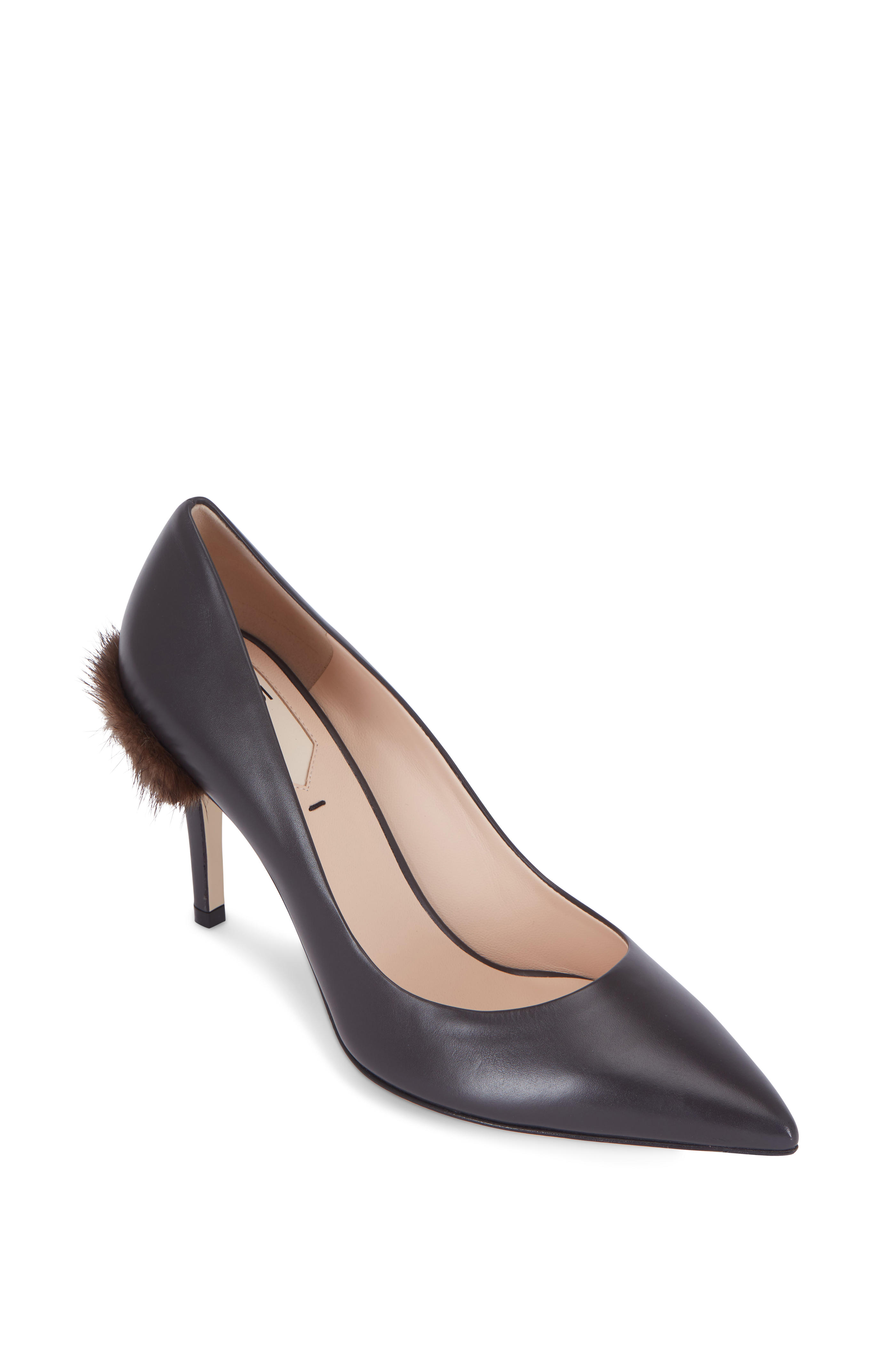 dark brown pump