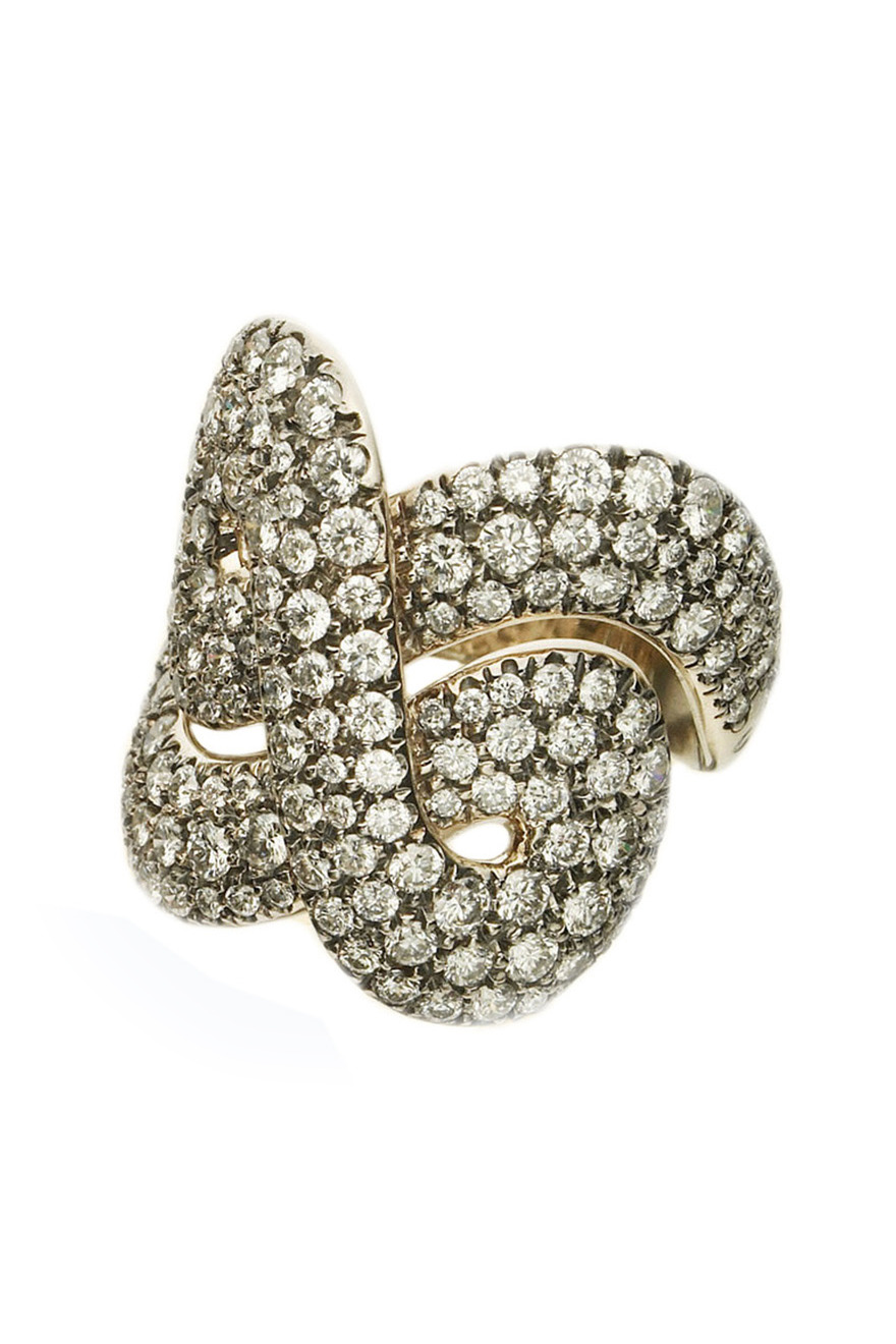 Noble Gold Diamond Celtic Ring