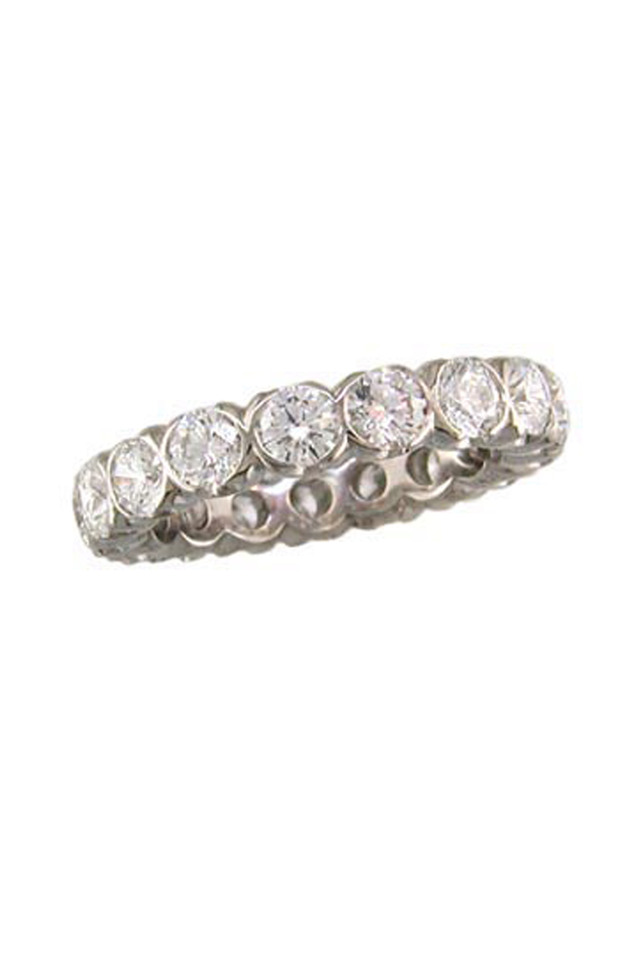 Platinum Diamond Fishtail Guard Ring