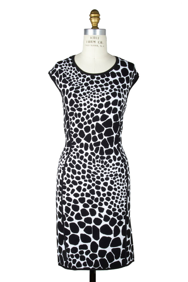 Black & White Print Cap Sleeve Crewneck Dress