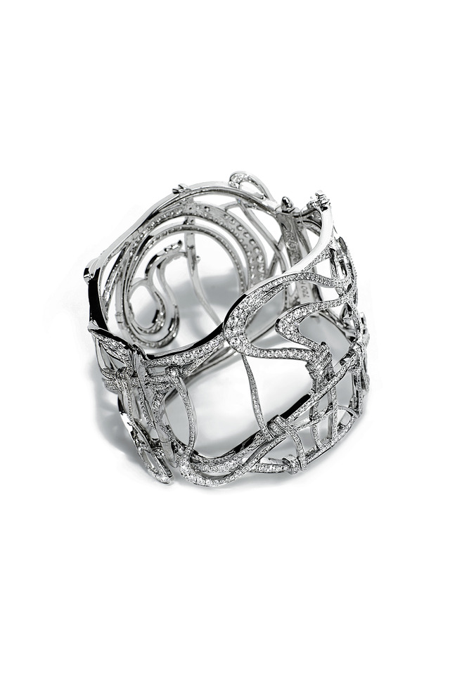 Art Nouveau Pavé-Set Diamond Cuff