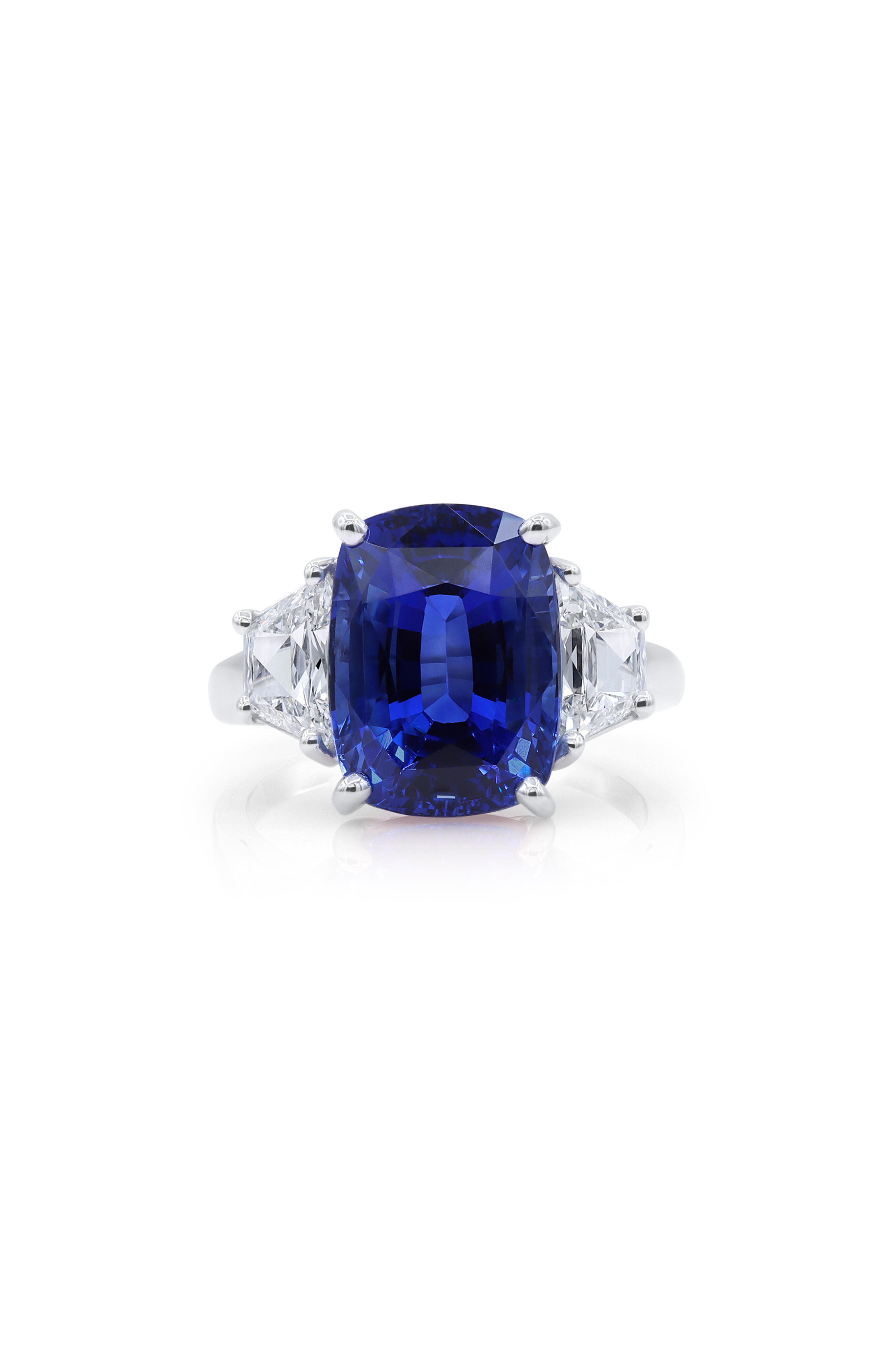 Oscar Heyman - Platinum Vivid Blue Ceylon Sapphire Diamond Ring