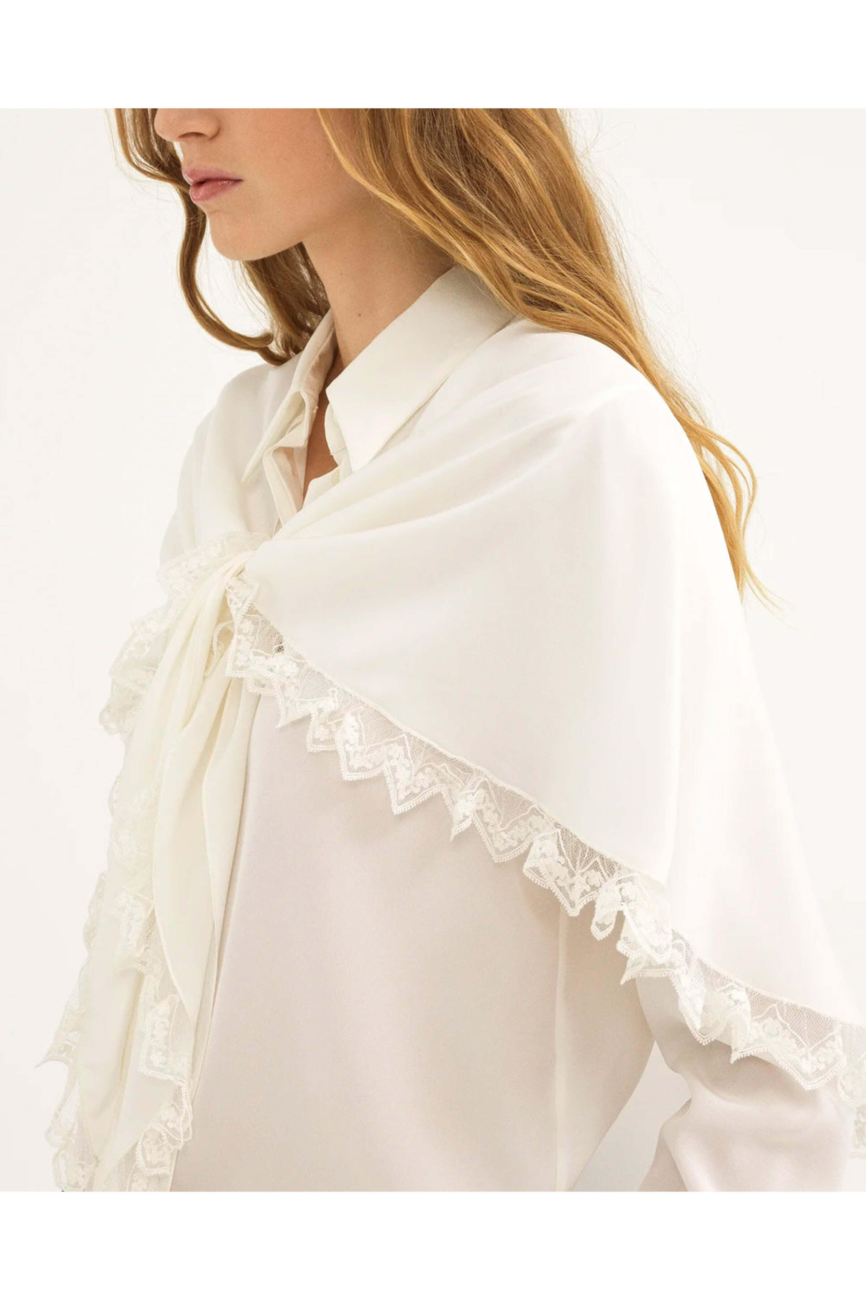 Chloé - Iconic Milk Heritage Cape Blouse - view 3