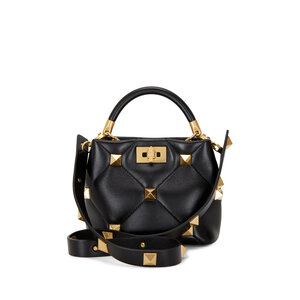【関税&送料込】Valentino Garavani Black Nappa Leather Roman Authentic NEW Valentino Garavani Large Roman Stud Black