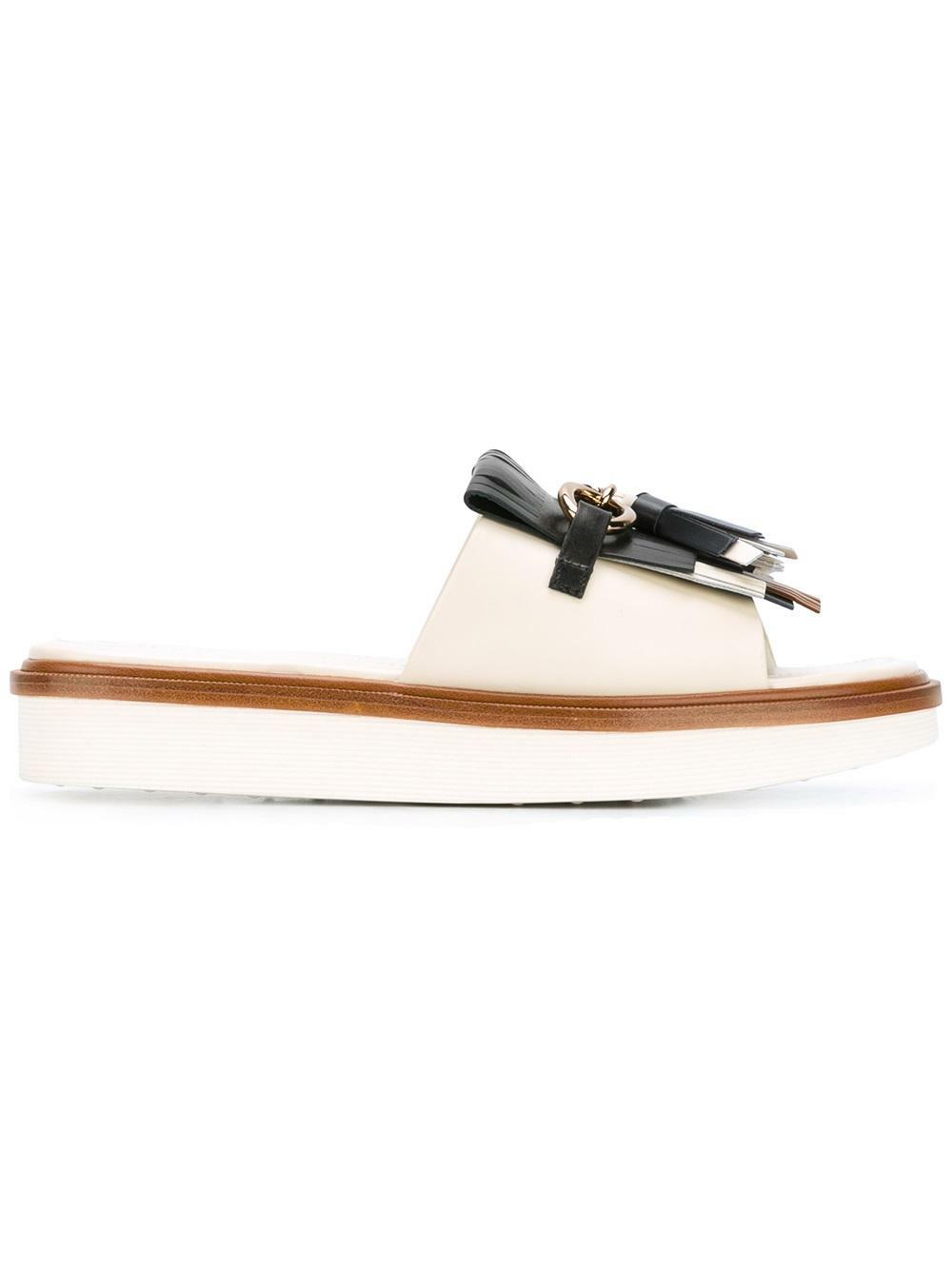 特別セール【TODS PATENT LEATHER TONG TASSEL FLAT SANDAL】 特別セール【TODS PATENT LEATHER TONG TASSEL FLAT SANDAL