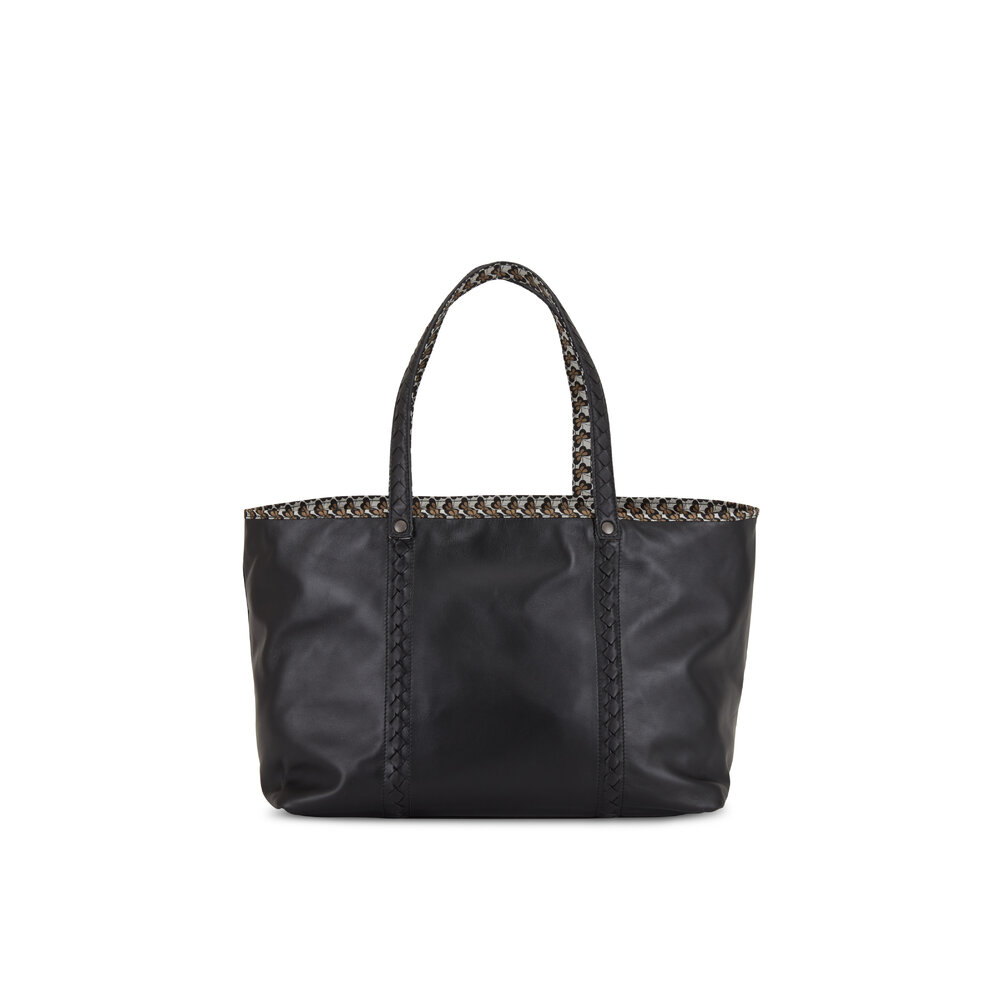 Bottega veneta cavatteria butterfly discount trim medium tote bag