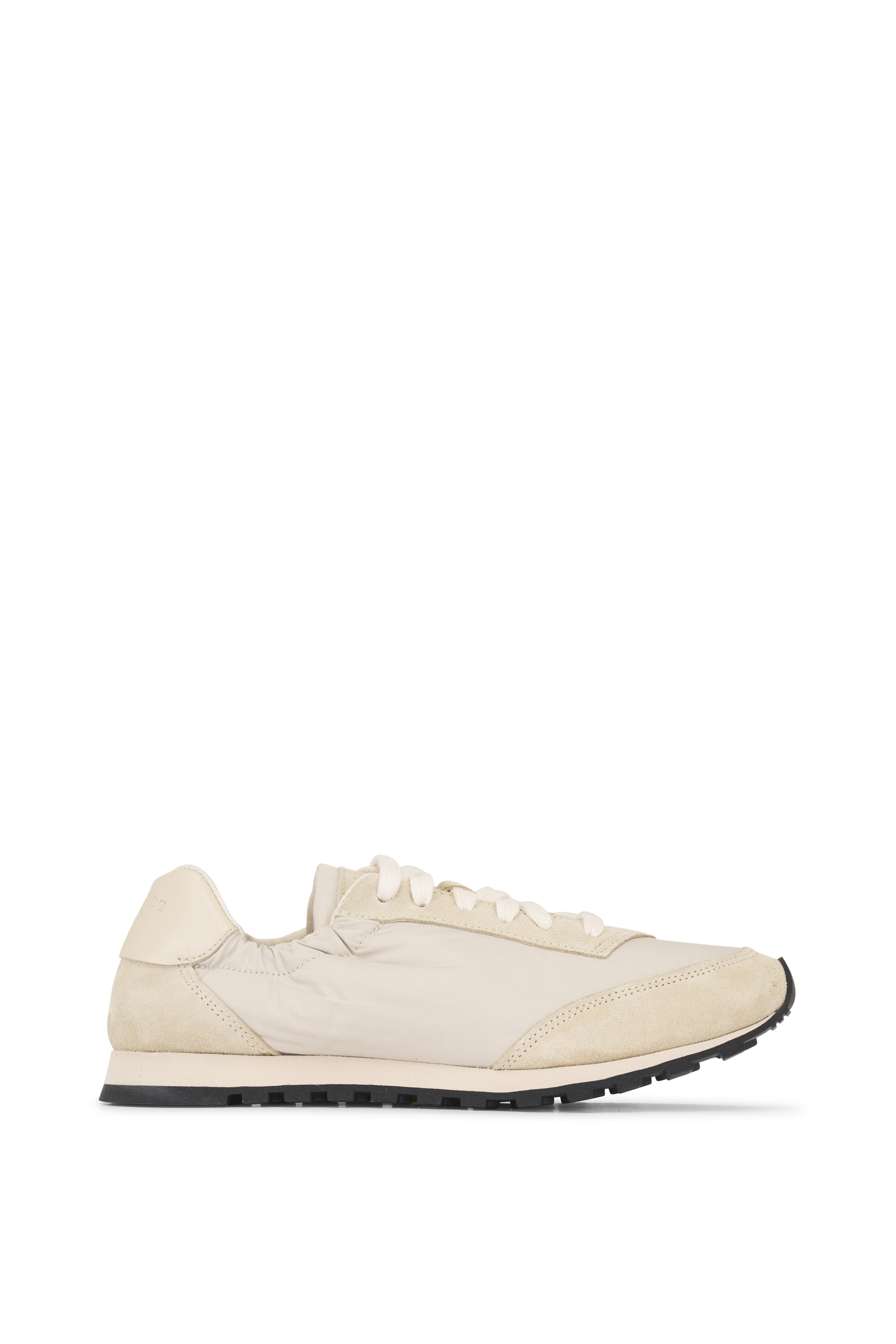Le Monde Béryl - Slim Runner Ivory Suede & Nylon Sneaker