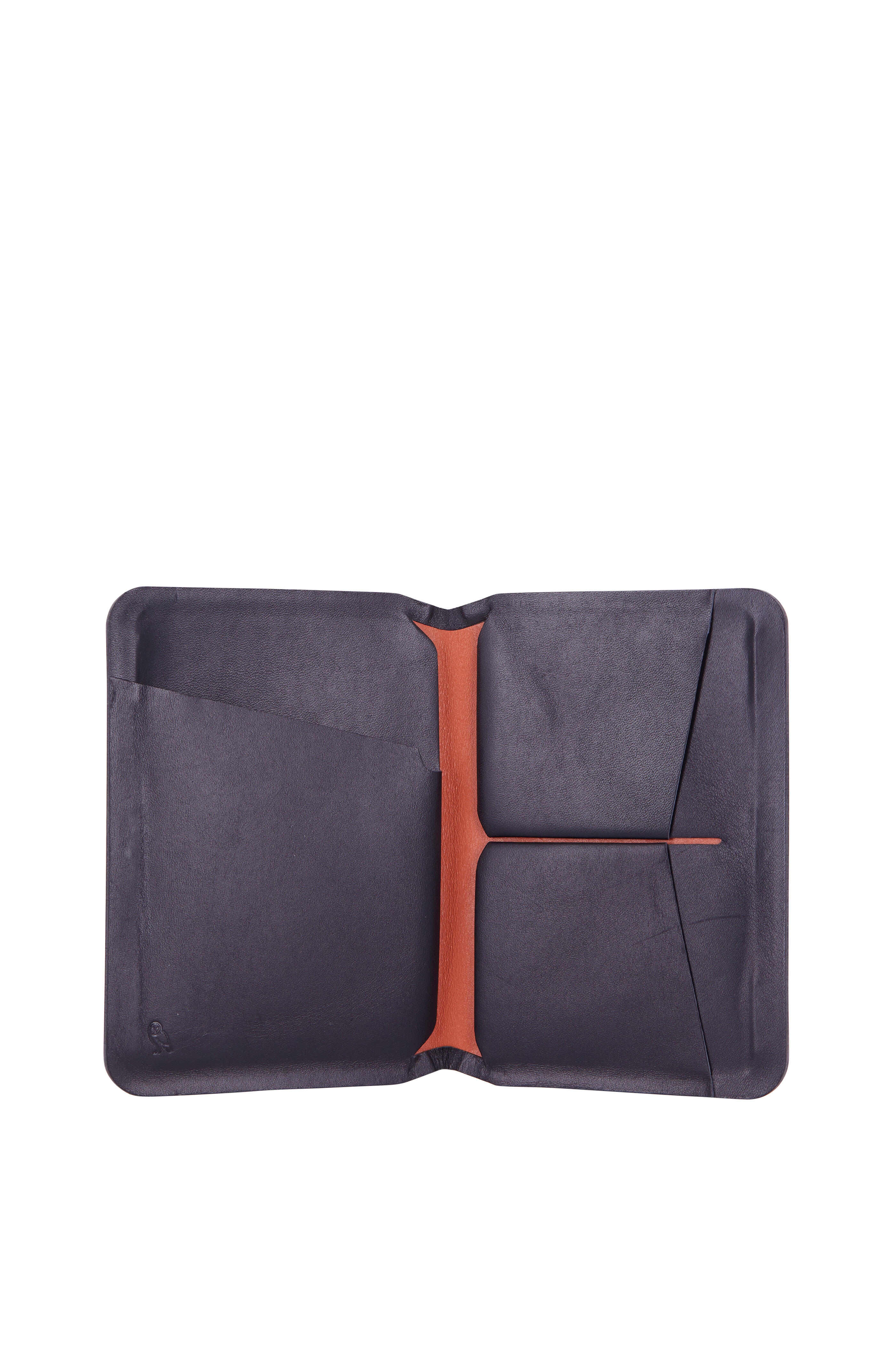 Bellroy - Apex Onyx Leather Passport Cover