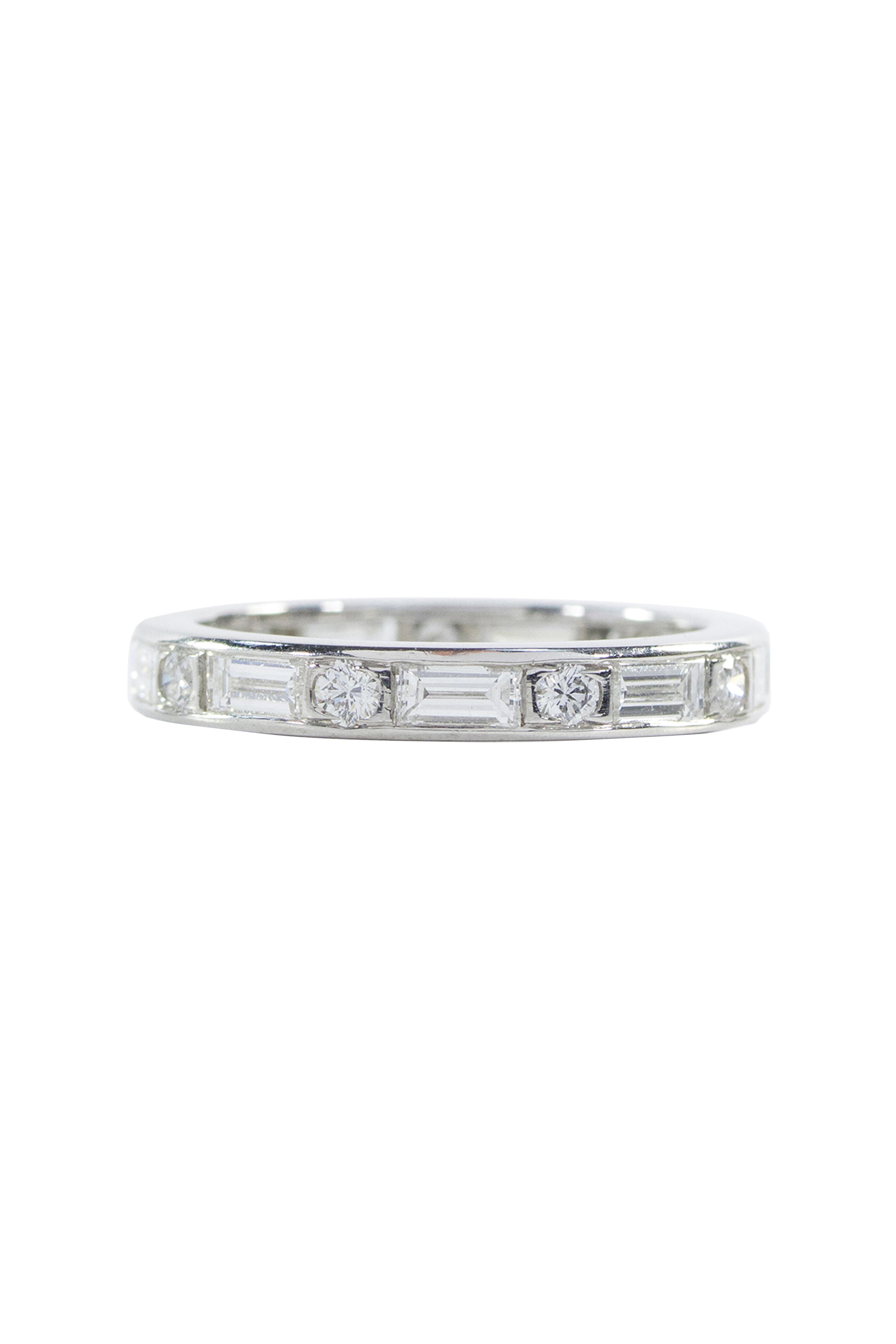 Oscar Heyman - Platinum Diamond Guard Ring