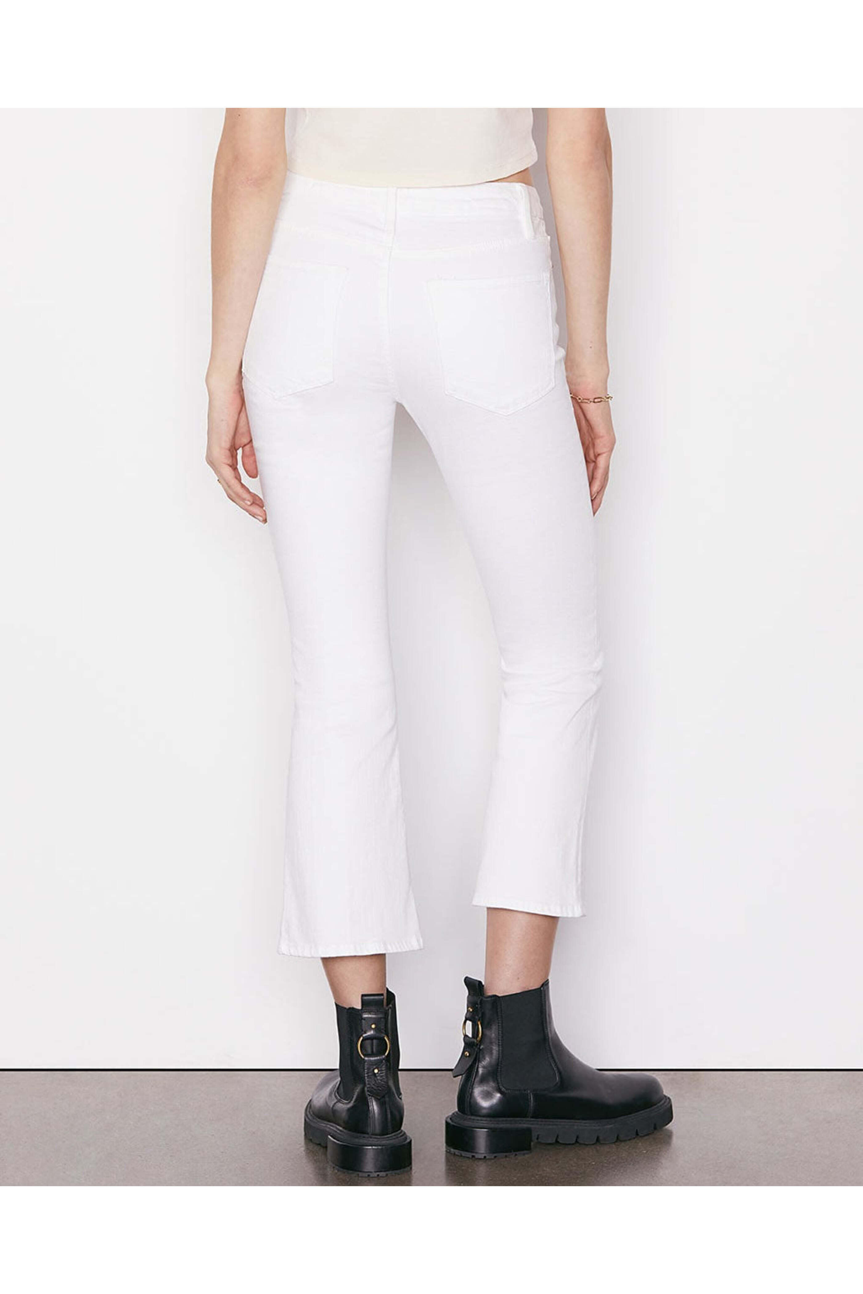 Frame - Le Crop Mini Bootcut Jean in Blanc