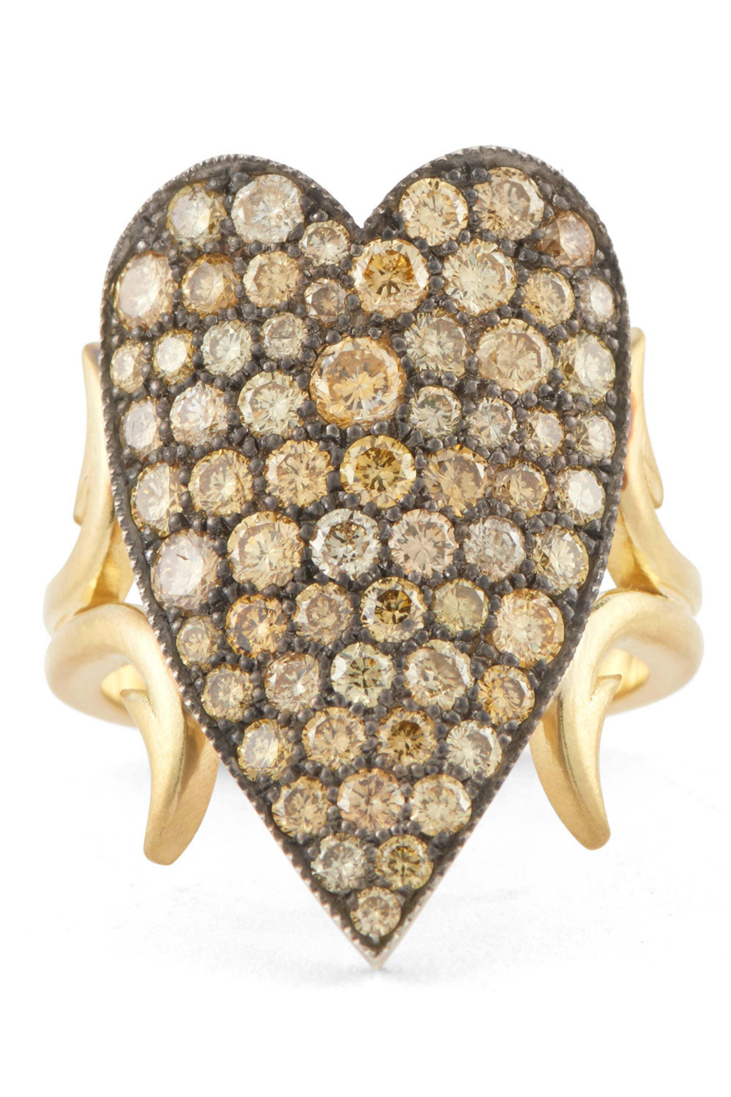 Sylva & Cie - Yellow Fancy Diamond Heart Ten Table Ring