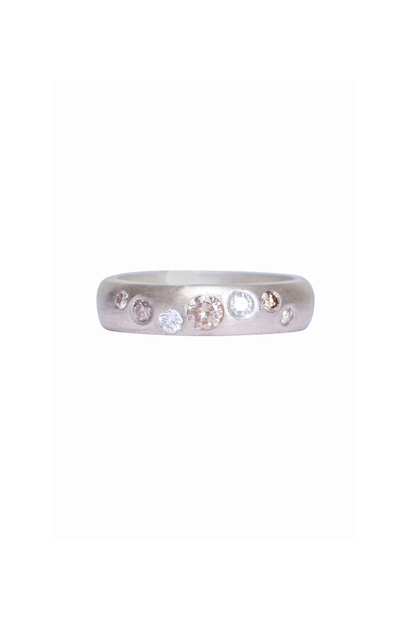 .925Suneera Scattered Diamond Band