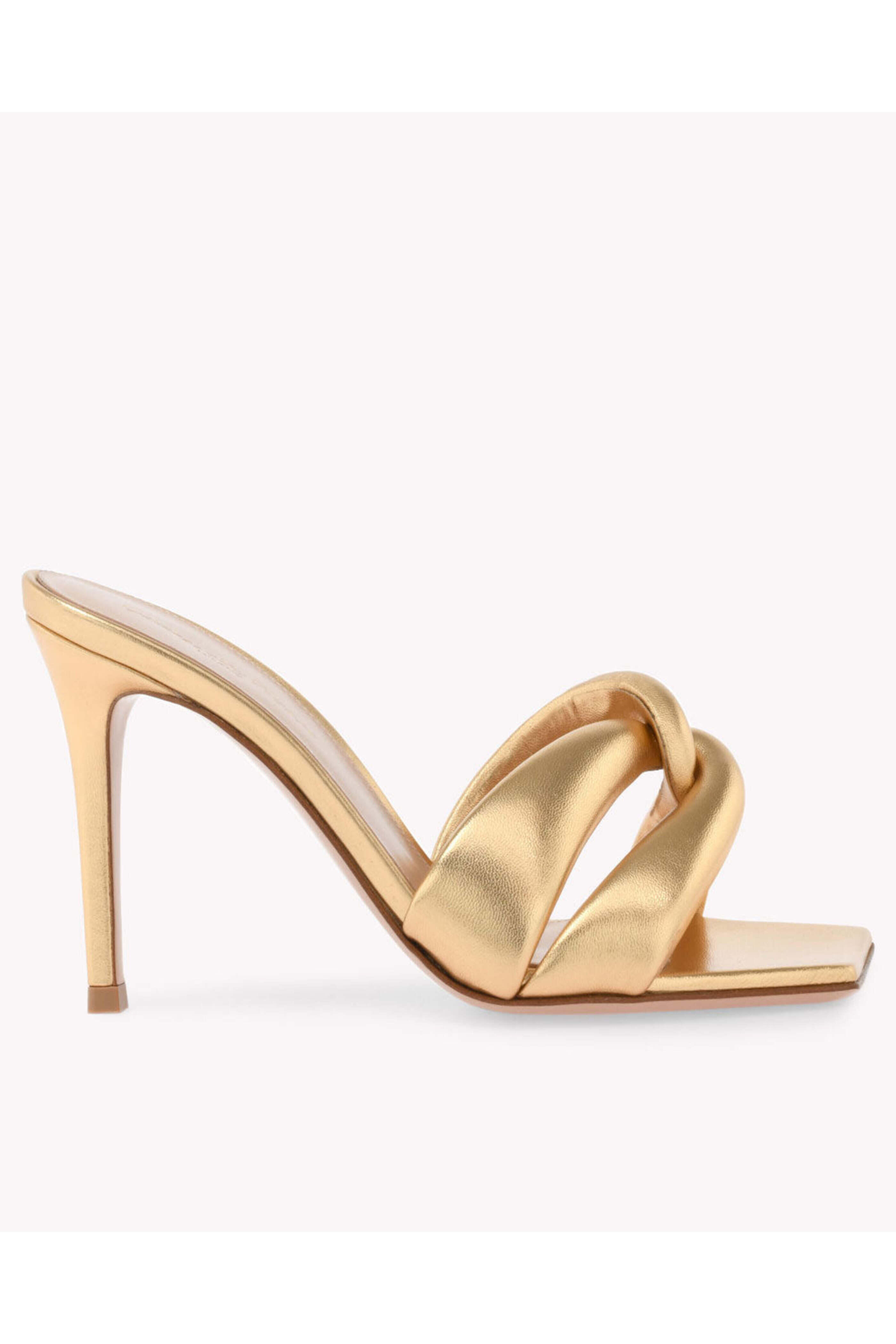 【★日本未入荷★】Gianvito Rossi ☆ AMOUR ミュール Gianvito Rossi - Amour Mule in Mekong | Mitchell Stores