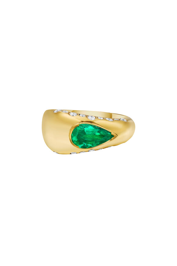 Ruchi 18k Yellow Gold Arles Emerald Ring - view 1
