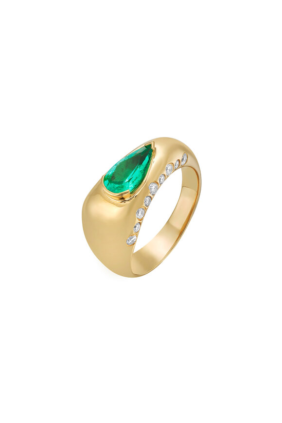 Ruchi 18k Yellow Gold Arles Emerald Ring - view 2