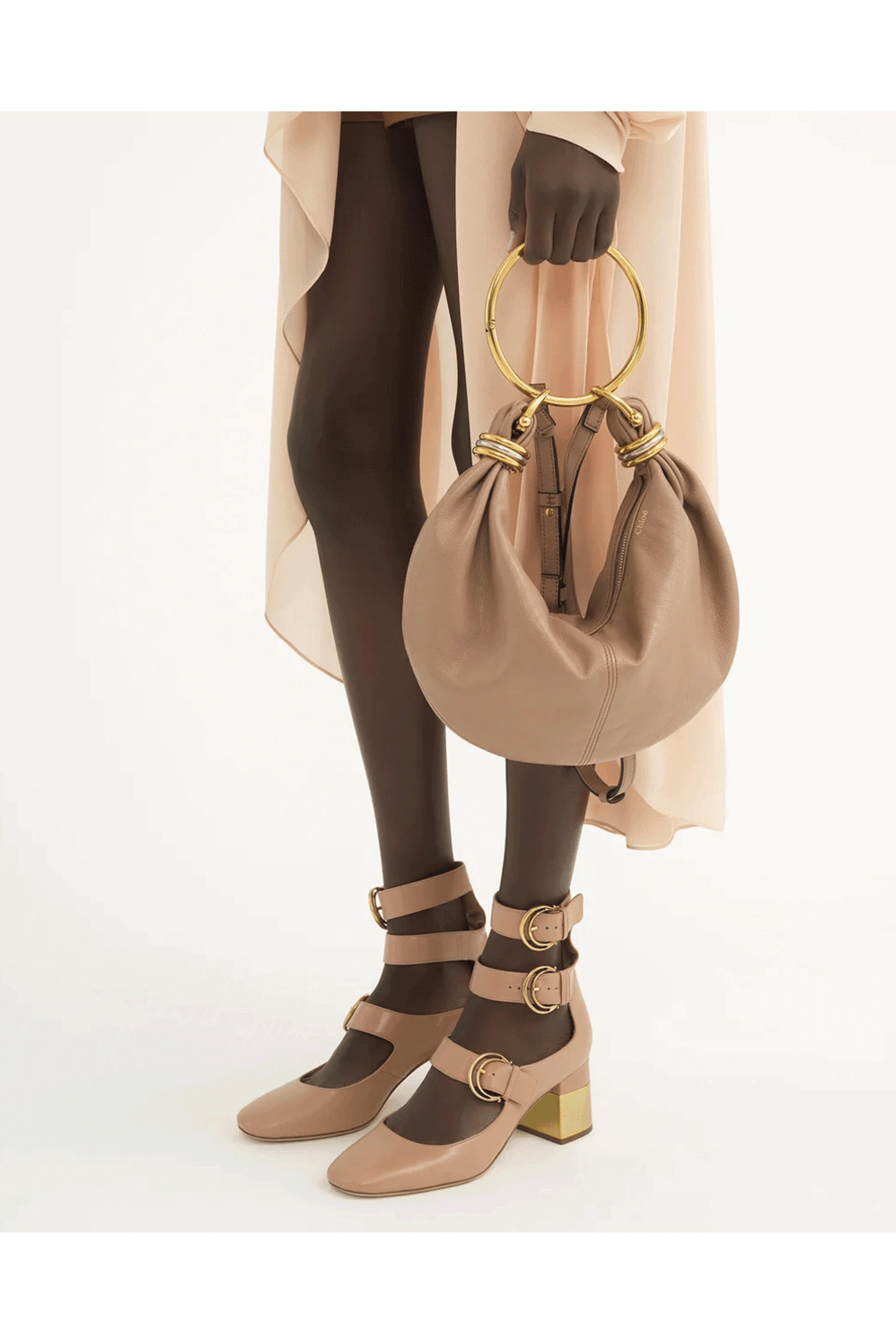 最終在庫/関税込＊CHLOE＊CHLOE BRACELET HOBO PICCOLA' HANDBAG Chloé Small Bracelet Hobo Bag In Grained Leather in Black in