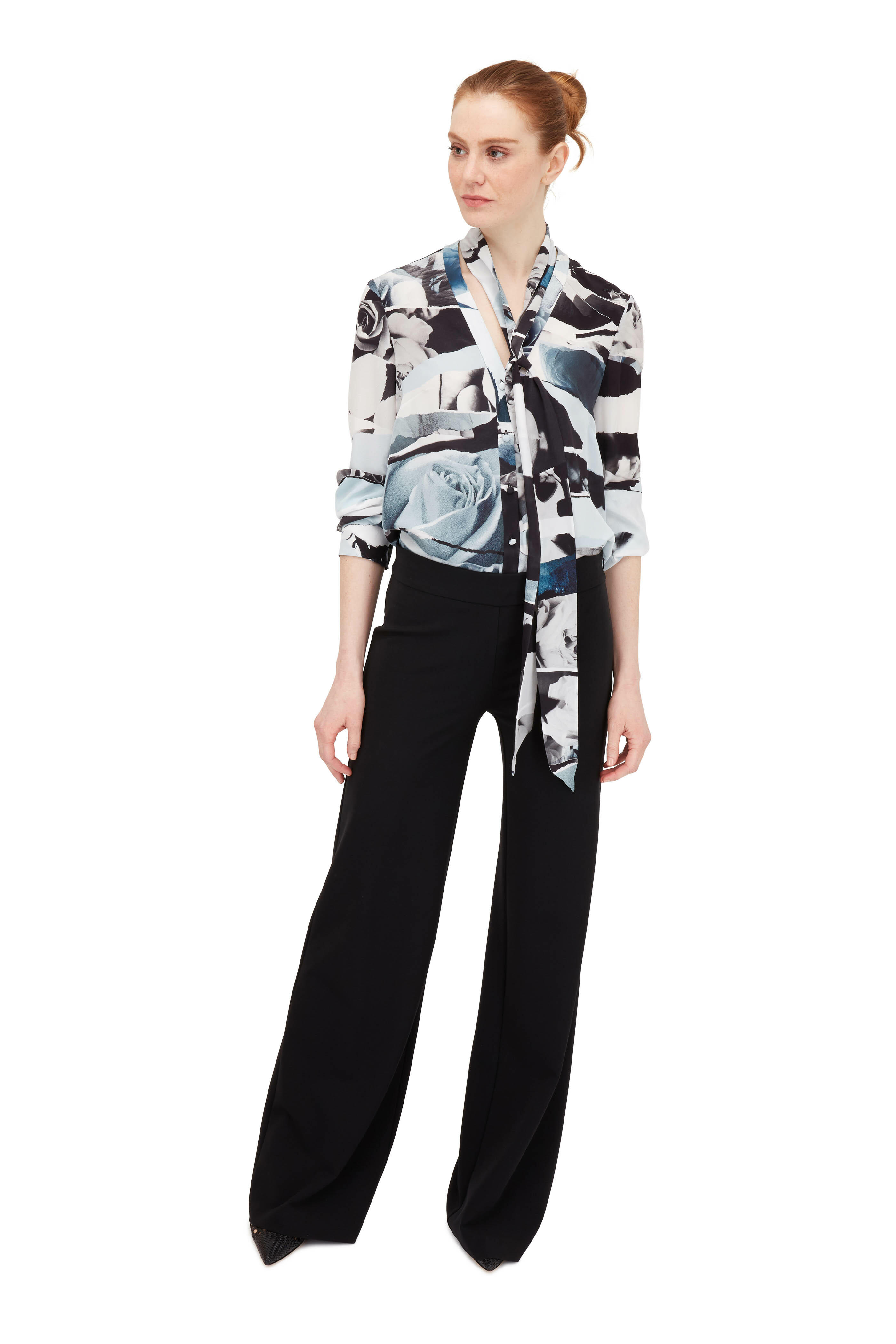 Alexander macqueenベルト ドゥロワー drawer ブラミンク McQueen - Blue & Gray Torn Rose Print Silk Tie-Neck Blouse