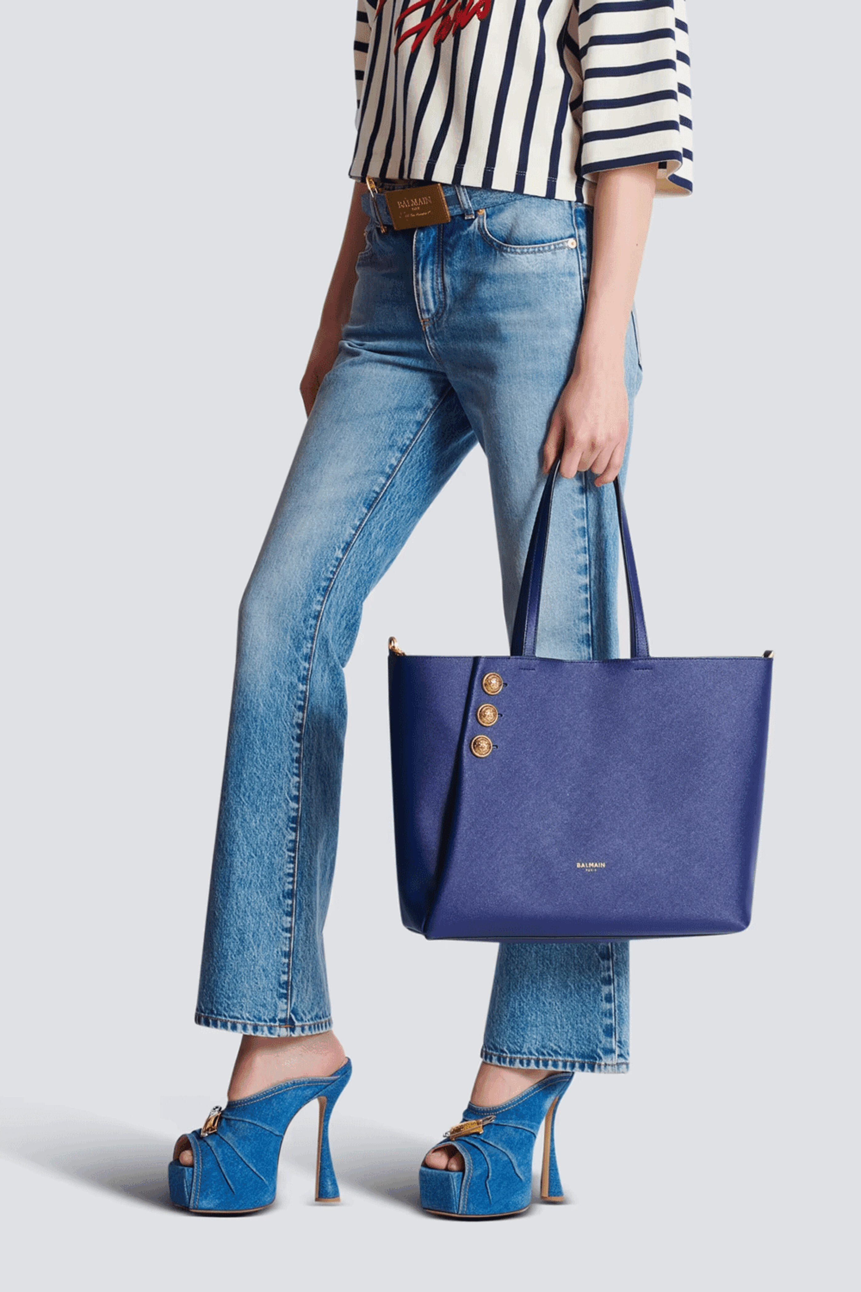 【SALE】Balmain シグネチャー エンブロイダリー ルーズフィット BALMAIN】シグネチャー エンブロイダリー ルーズフィットT 30