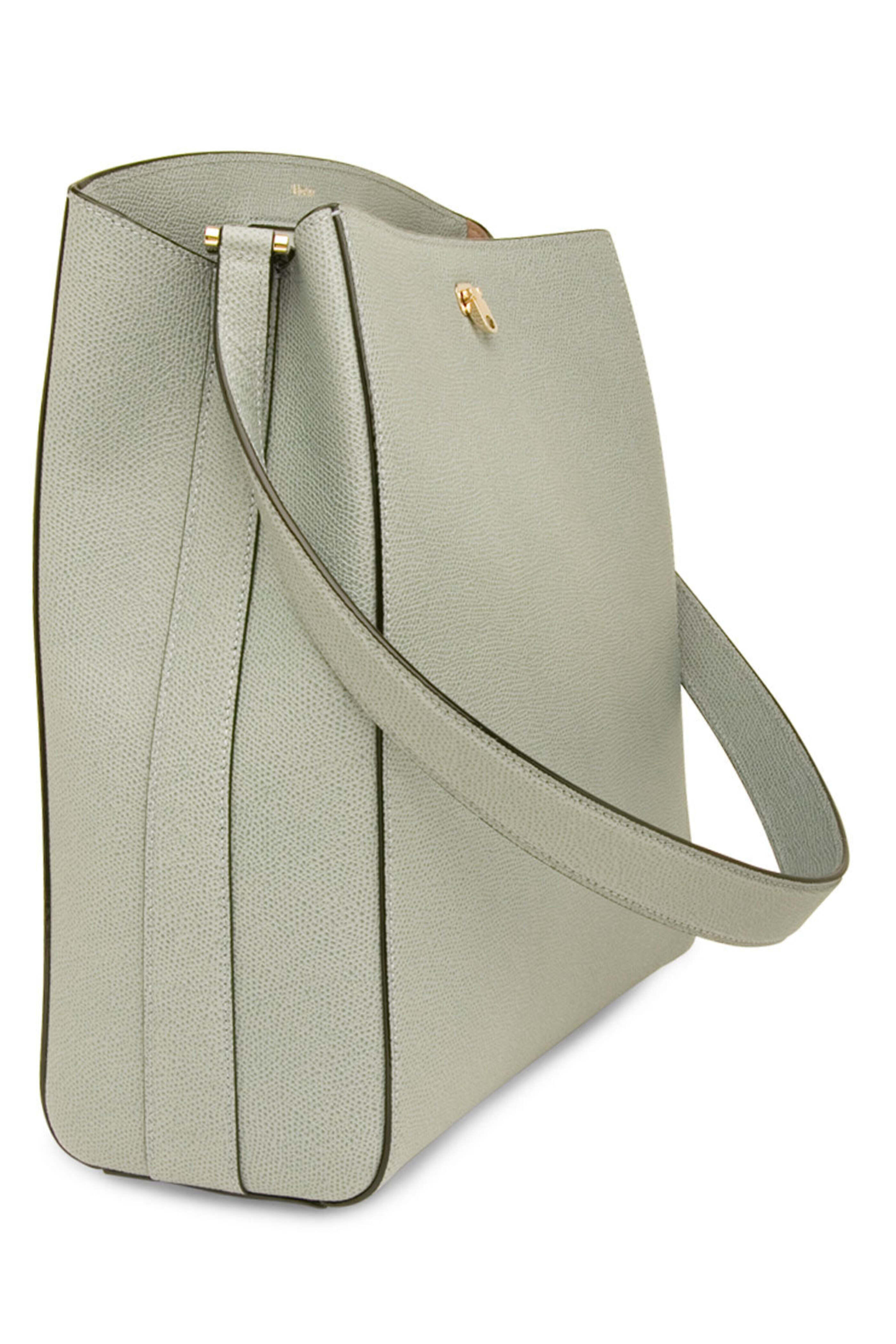 Valextra★VIPセール★BRERA SHOULDER BAG★即発送♪ Valextra☆VIPセール☆BRERA SHOULDER BAG☆即発送♪ Valextra