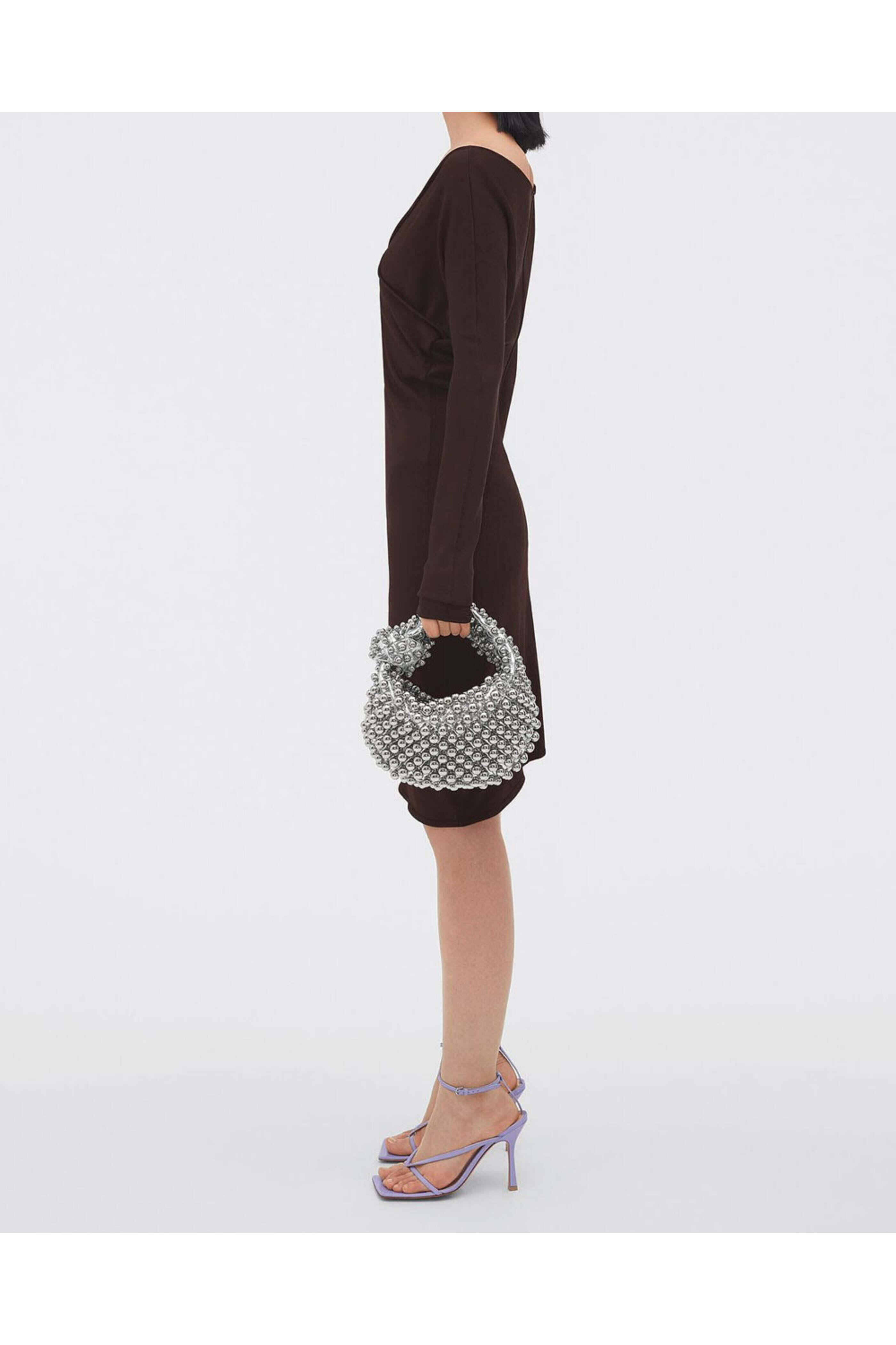ショルダーバッグ・ポシェット BOTTEGA VENETA JODIE SMALL SHOULDER BAG Bottega Veneta Small Jodie Bag - 6917 Lotus Gold | Editorialist