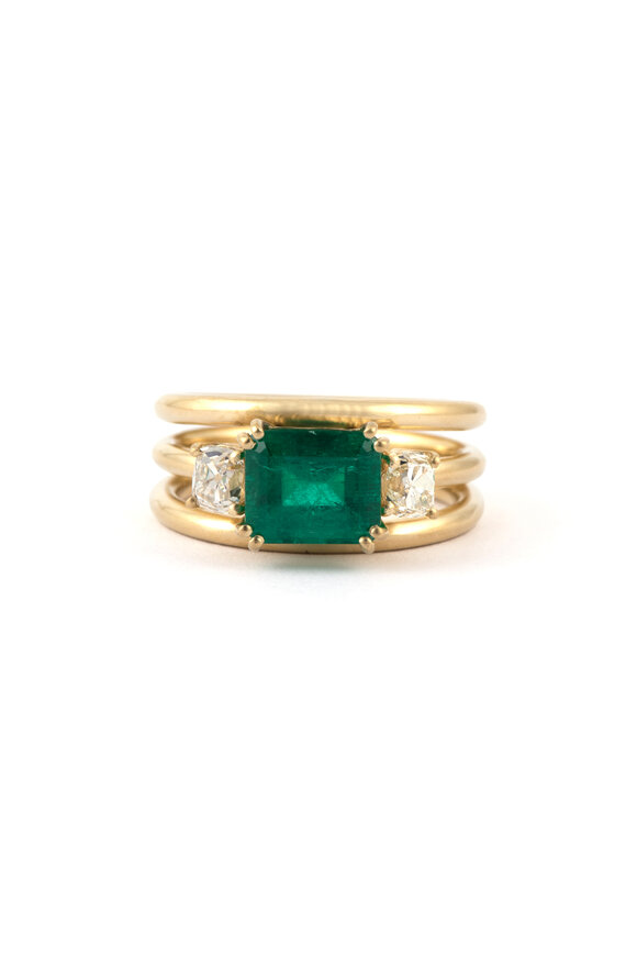Sylva & Cie 18k Yellow Gold Columbian Emerald & Diamond Ring - view 1