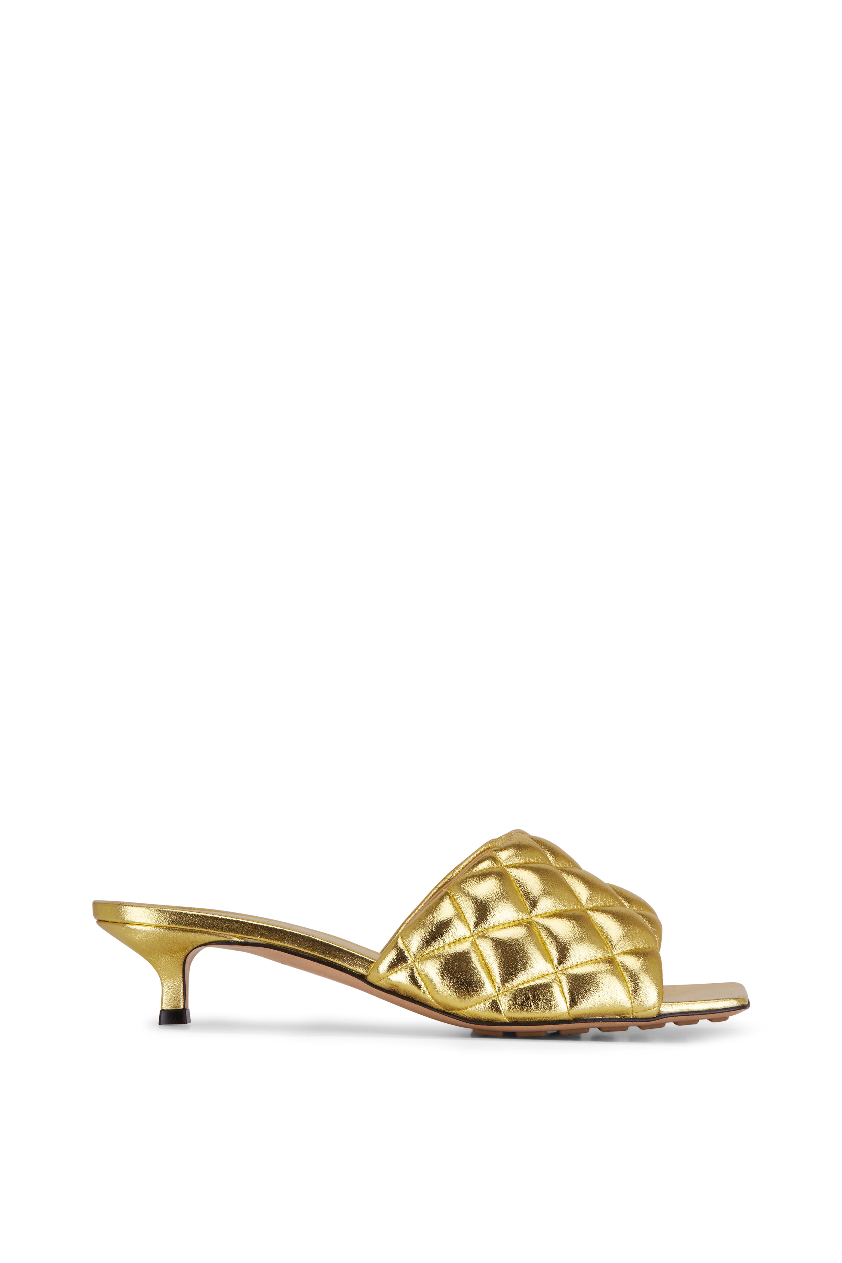 【BOTTEGA VENETA】PADDED SANDALS Padded leather sandals in black - Bottega Veneta | Mytheresa