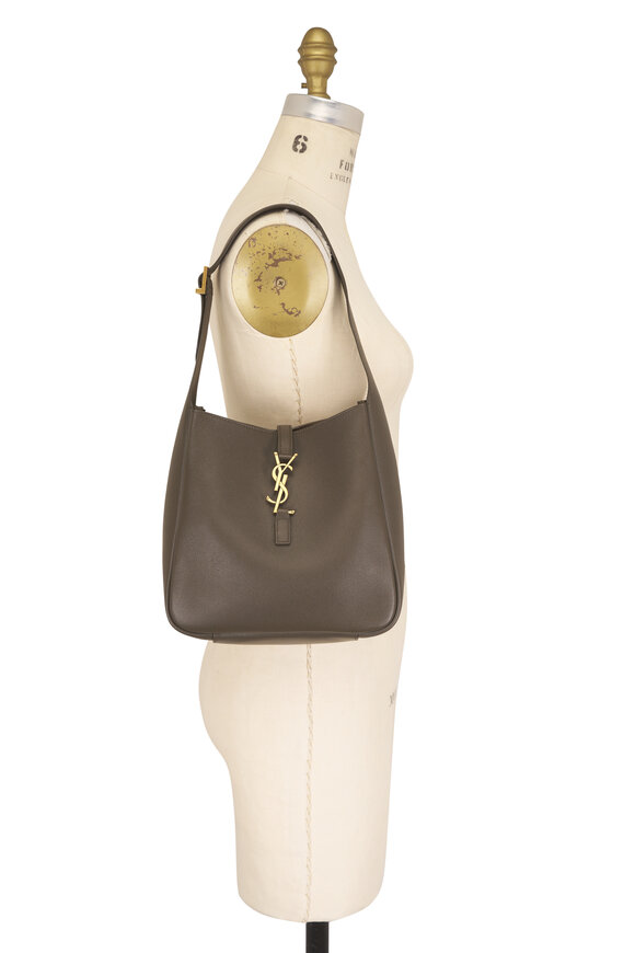 Saint Laurent Small Le 5 À 7 Light Musk Leather Hobo - view 7