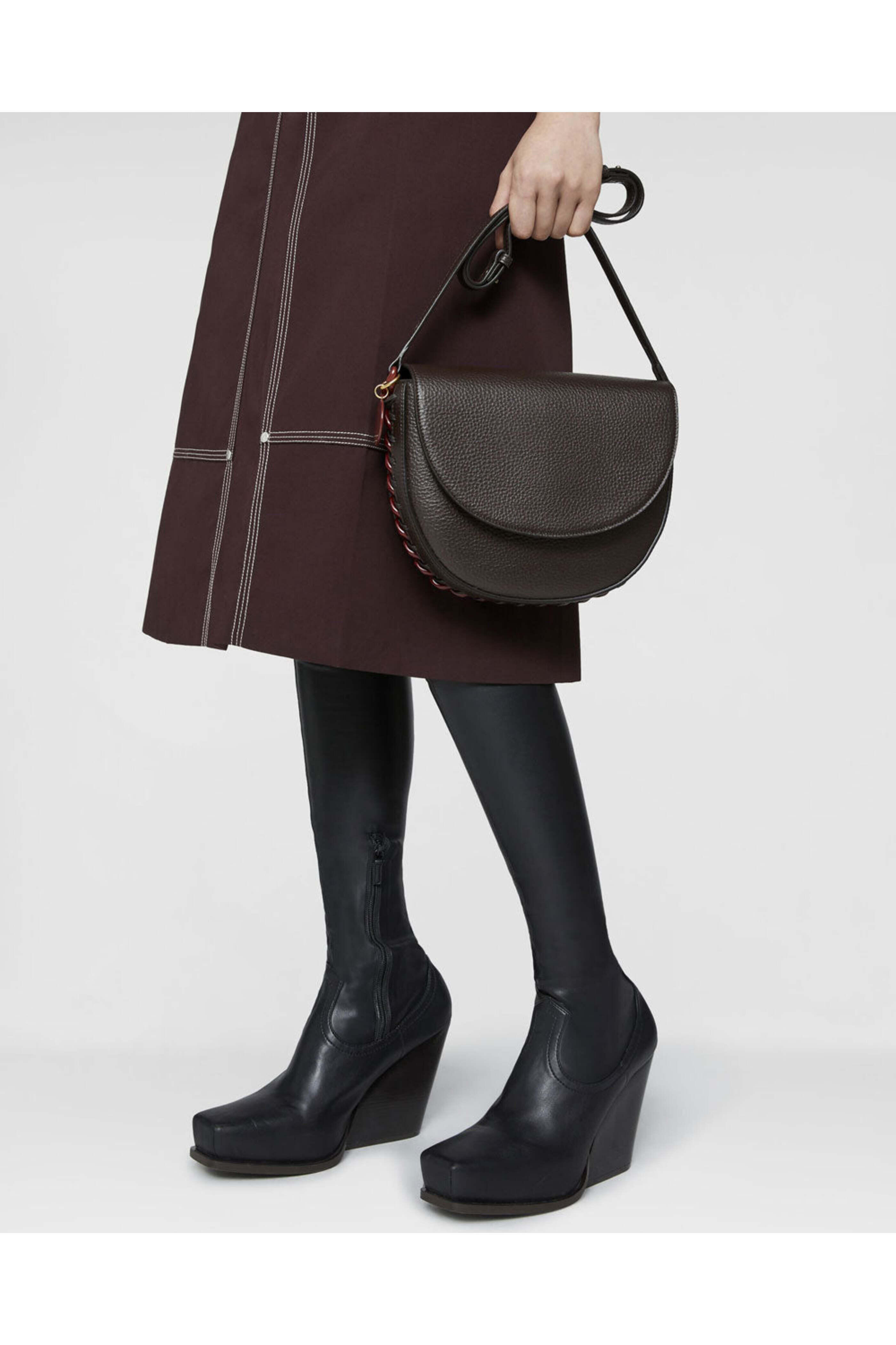 Stella McCartney - Frayme Medium Flap Shoulder Bag in Chocolate