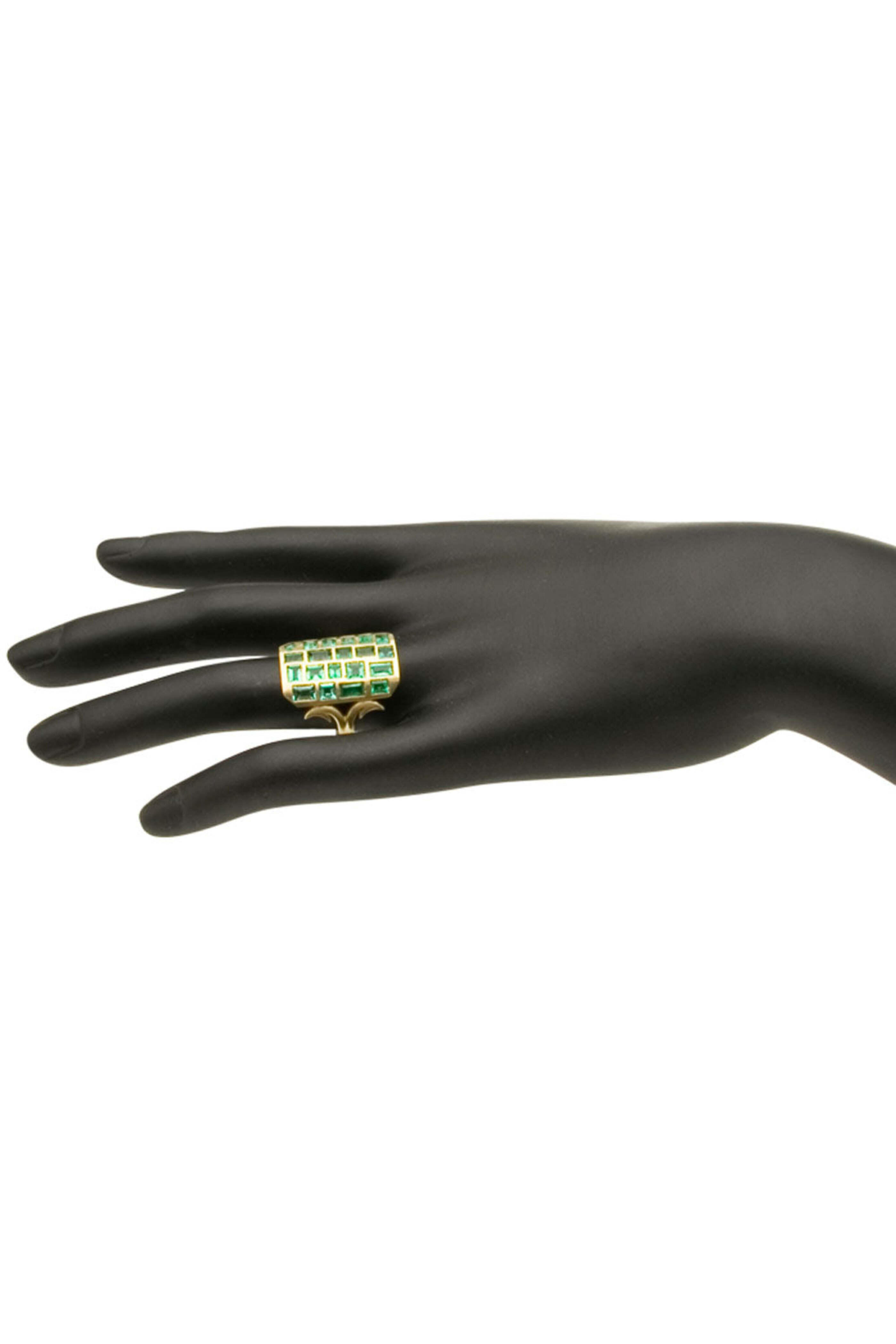Sylva & Cie - 18k Yellow Gold Short Emerald Ten Table Ring