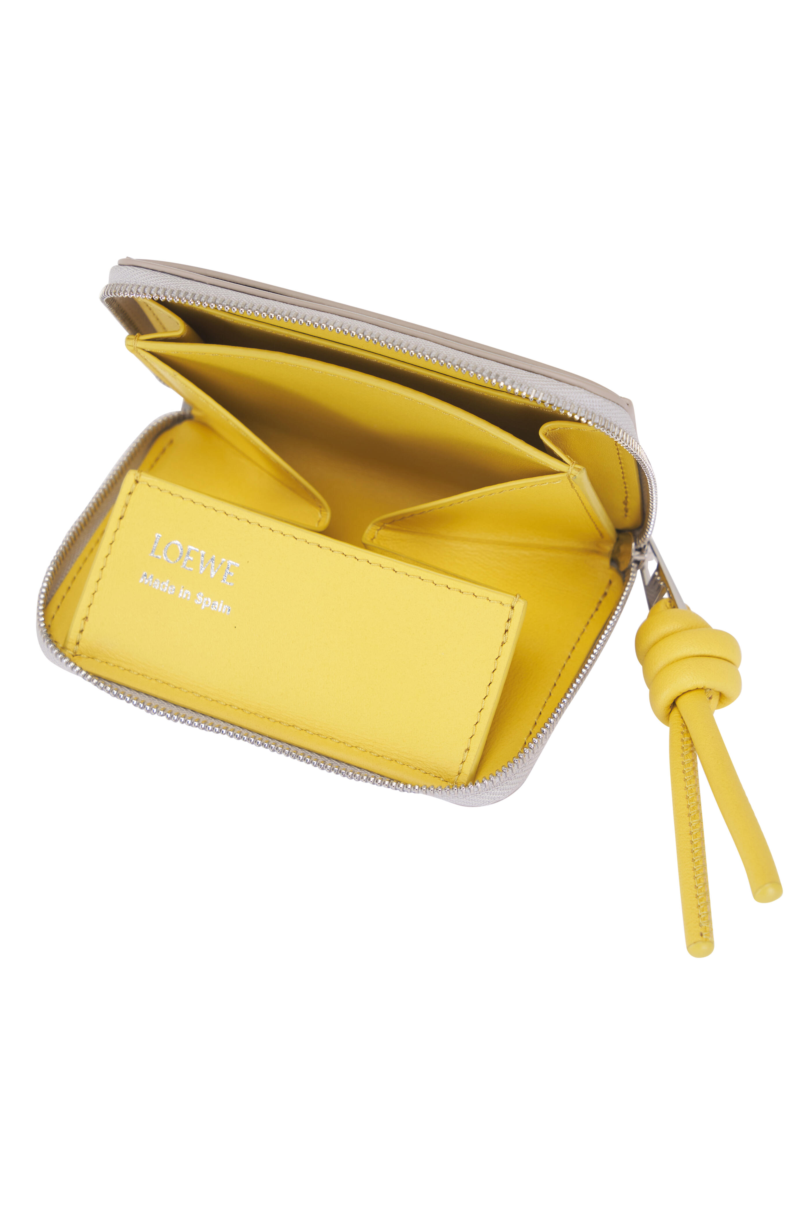 がん@フォロー割5%OFF様 限定LOEWE ゴールドバックル がん@フォロー割5%OFF様 限定LOEWE ゴールドバックル - メルカリ