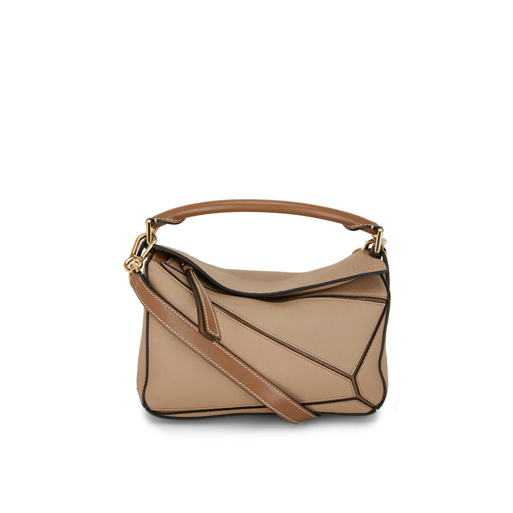 Dadou~Chic: The Chicest Beach Bag : Loewe Leather Trimmed Wove