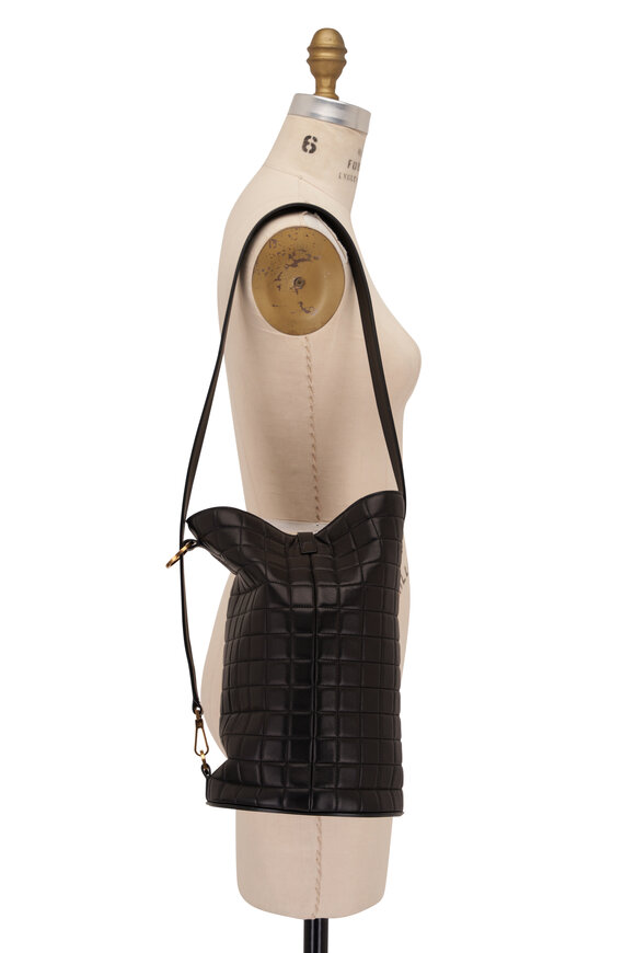 【関税&送料込】Laurent Large Cecile Bucket Bag Saint Laurent Large Cecile Bucket Bag in Noir | FWRD