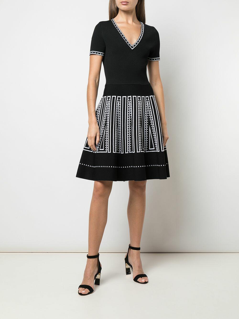 Carolina Herrera - Black & White Short Sleeve Fit & Flare Knit Dress
