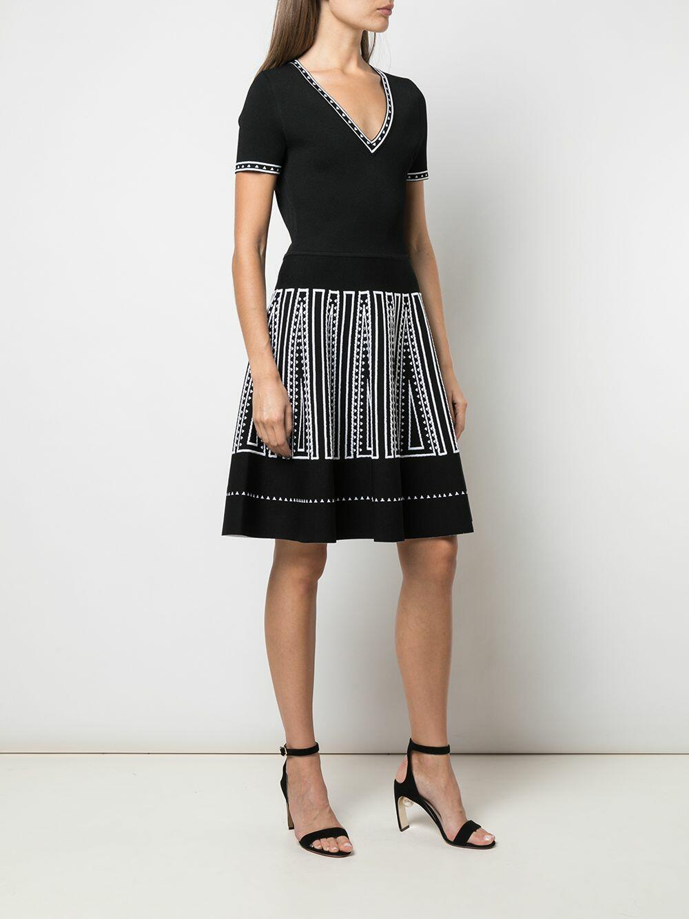 Carolina Herrera - Black & White Short Sleeve Fit & Flare Knit Dress