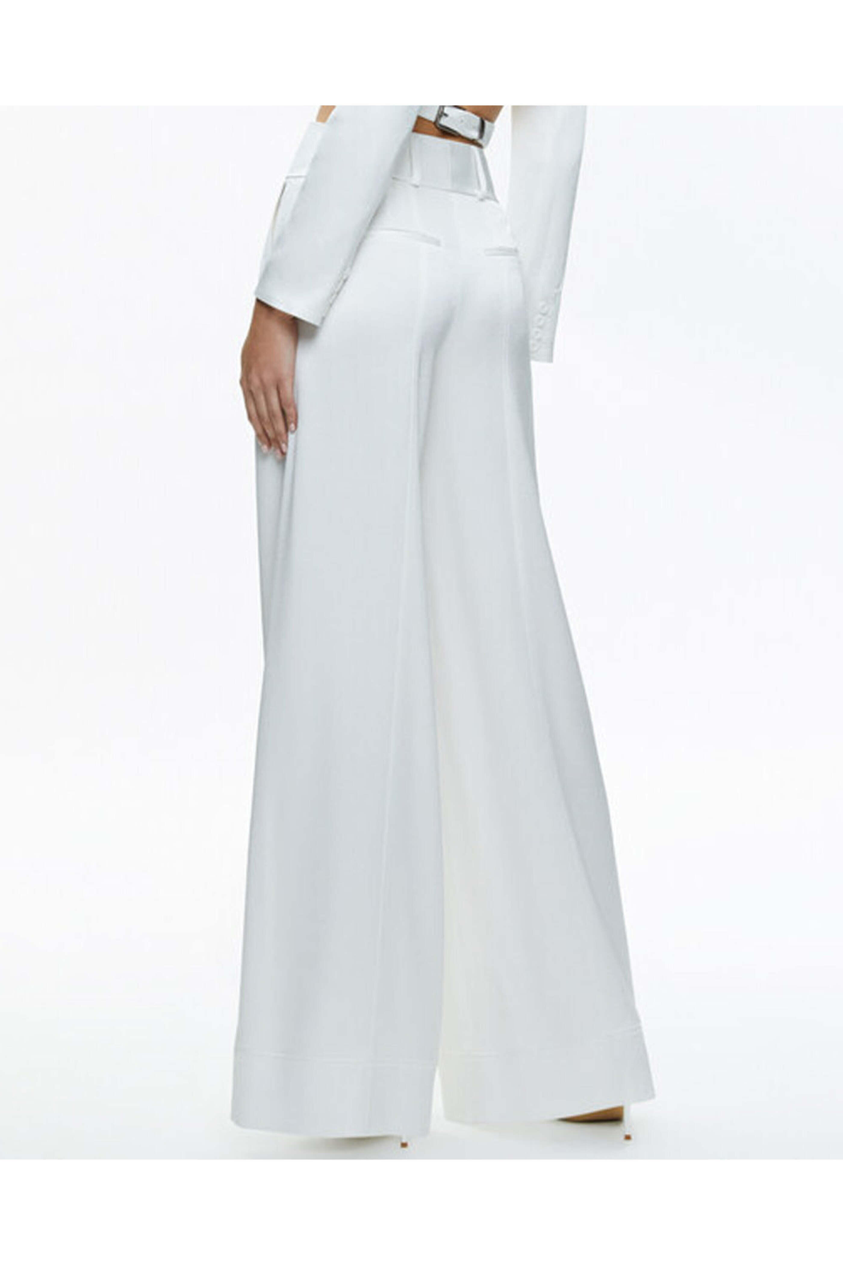 Alice & Olivia - Off White High Rise Wide Leg Mame Pant