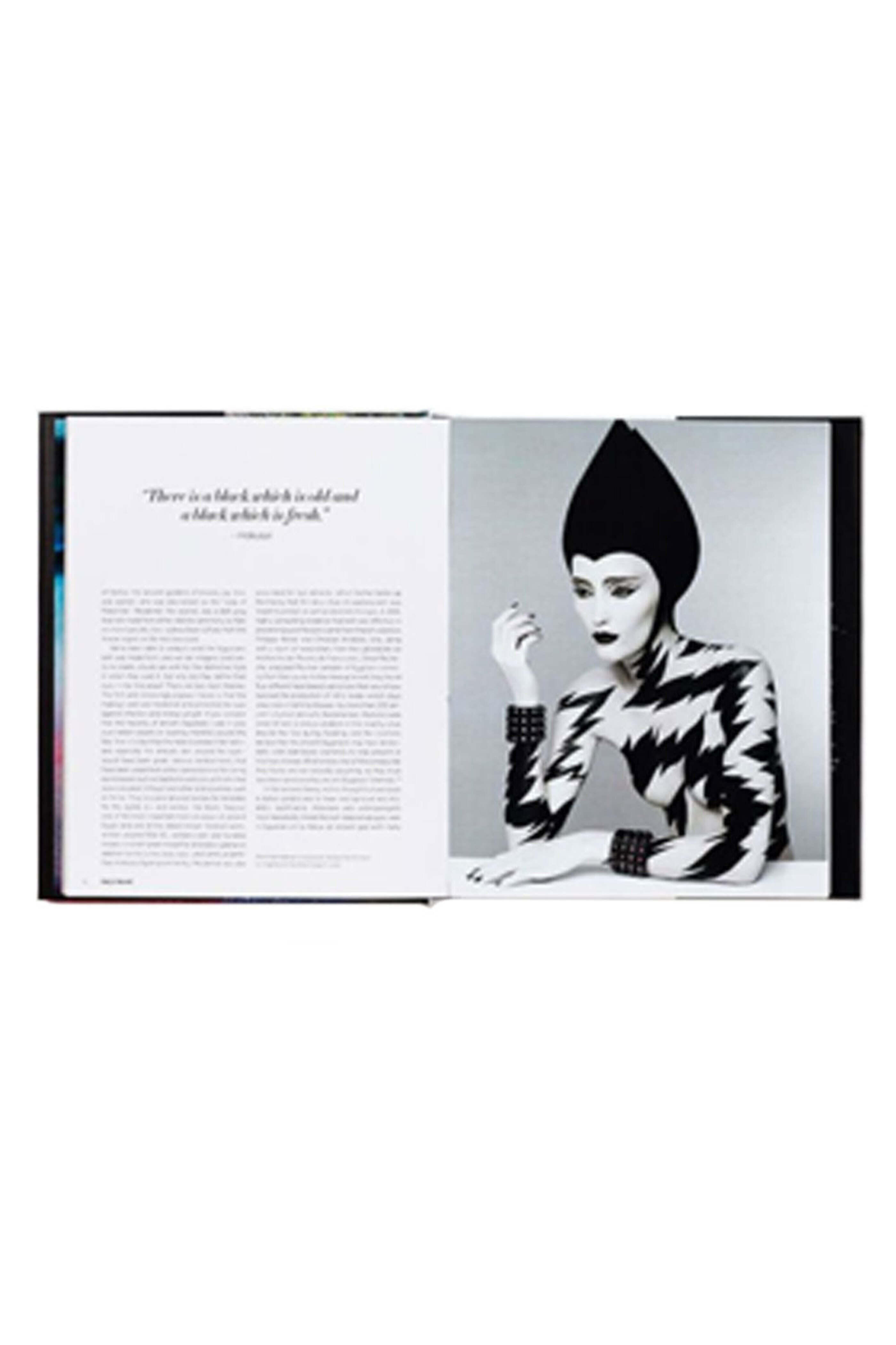 Abrams Books - Face Paint The Story Of Makeup By Lisa Eldridge