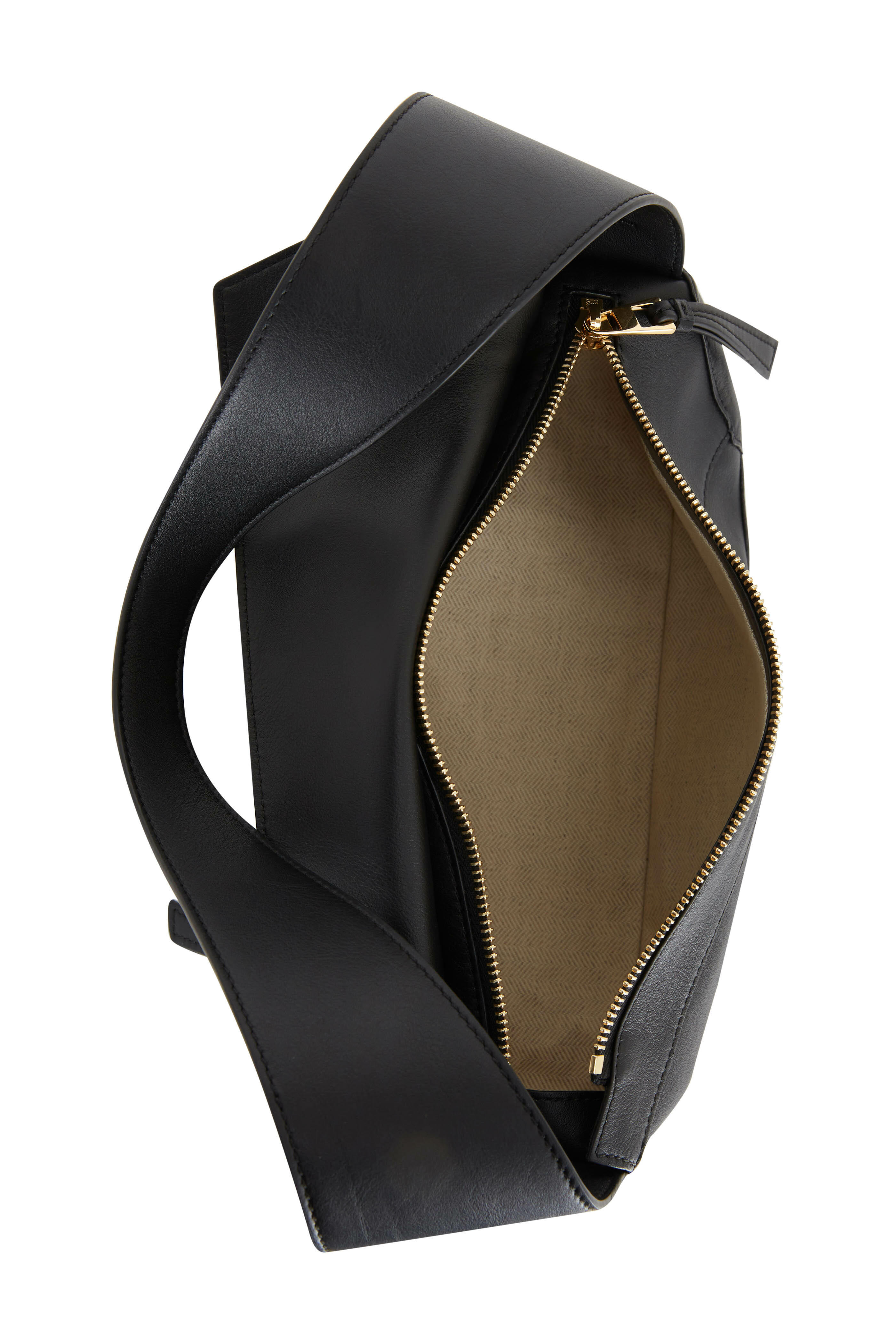 LOEWE Black Smooth Leather Pleasure Hobo Bag【A/付属品有】 Loewe Squeeze Medium Shoulder Bag in Napa Leather - Bergdorf