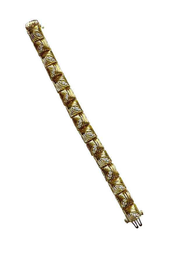 Courtney Davis 18k Yellow Gold Textured Tile Bracelet