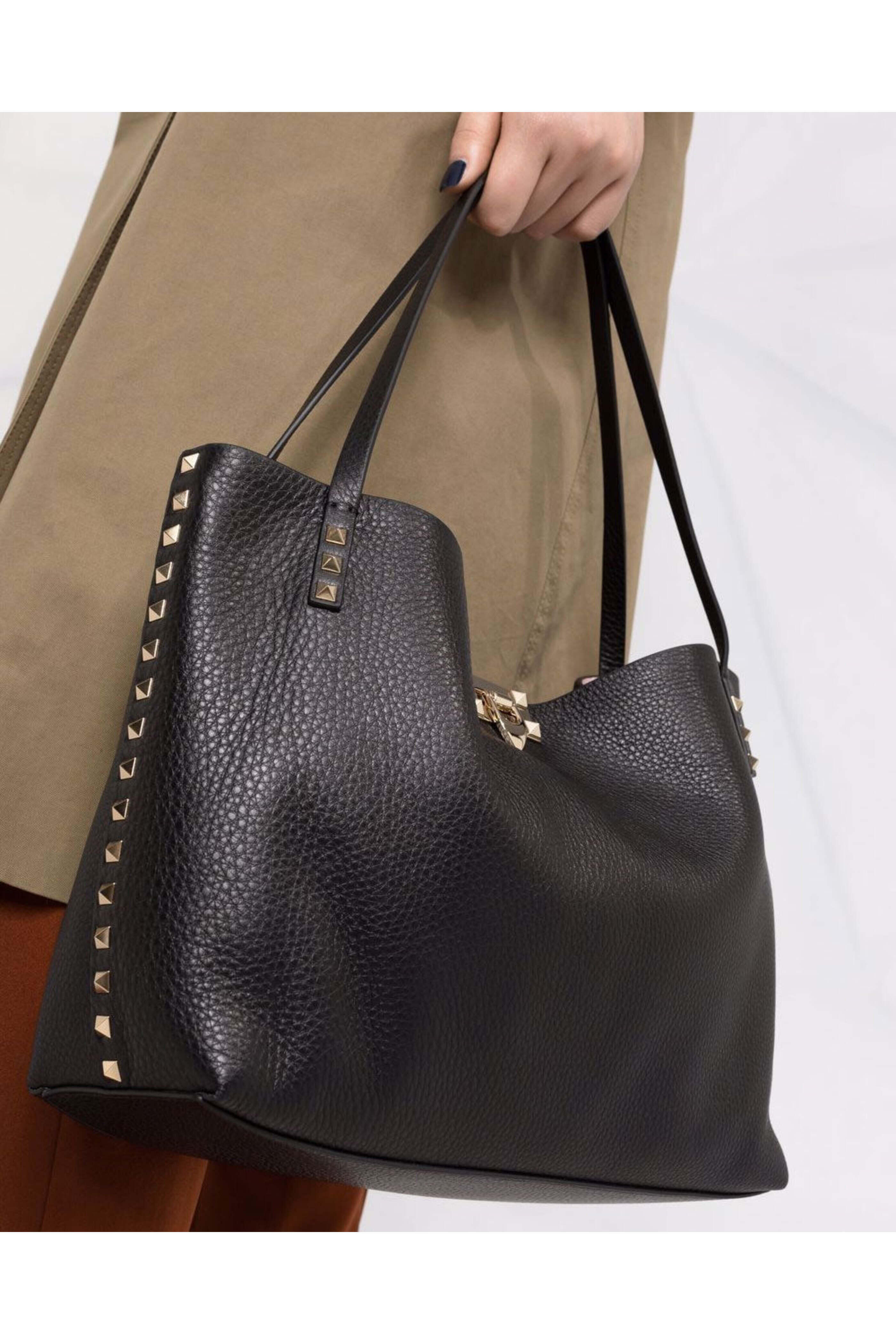 Valentino Garavani - Medium Rockstud Tote in Nero Rose