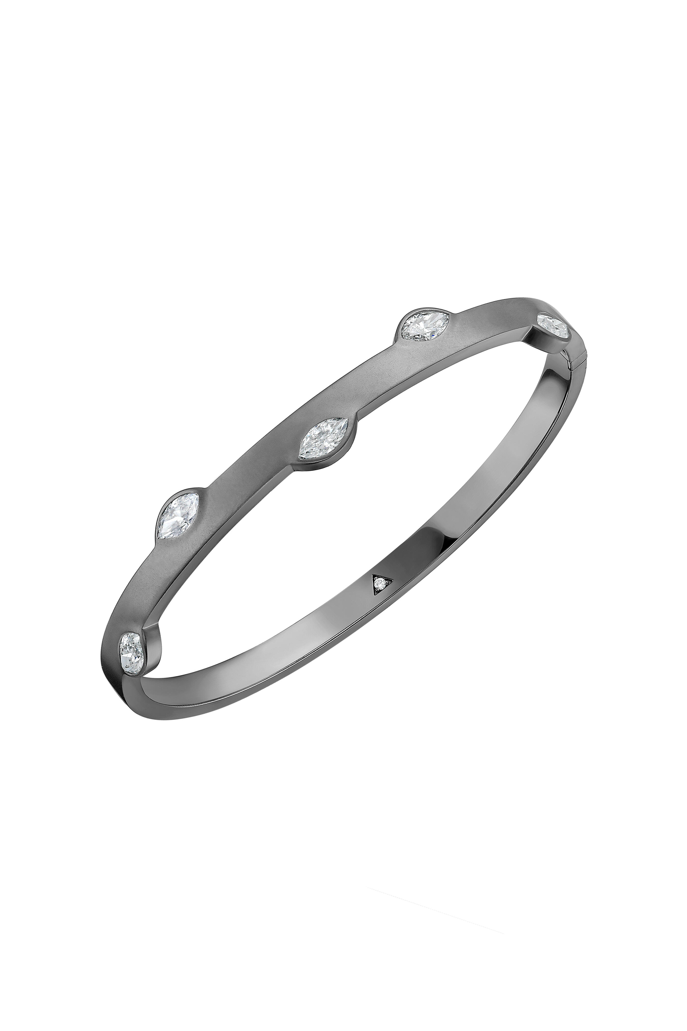 Ruchi - 18k Black Rhodium Lukerti Diamond Bangle