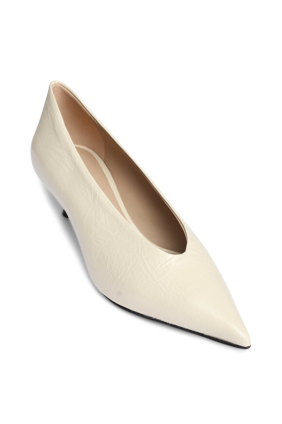 Le Monde Béryl Babouche Ecru Naplack Kitten Heel