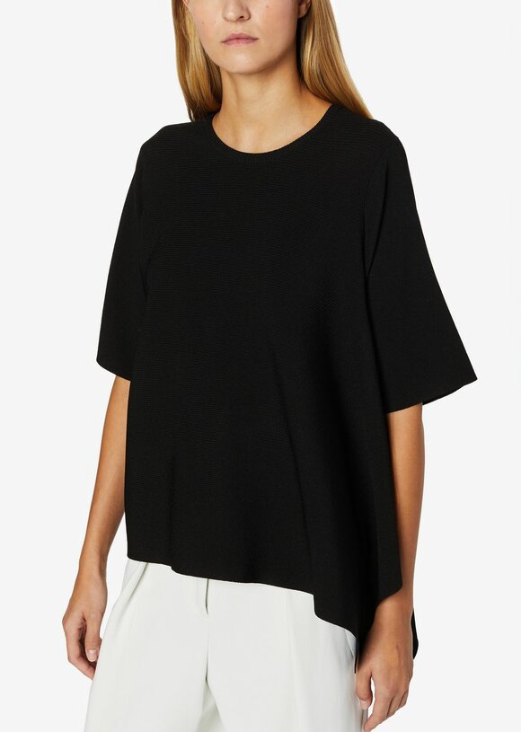 Derek Lam - Black Ribbed Asymmetric Hem Top