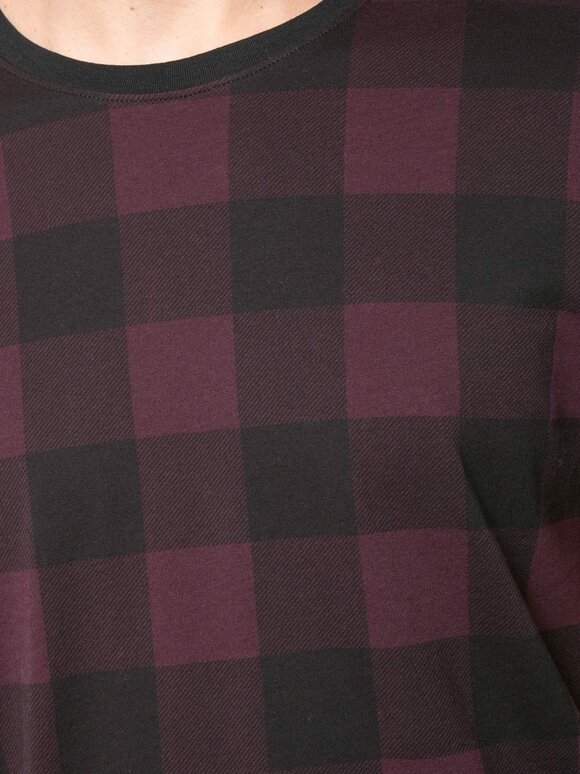 A T M - Merlot & Black Plaid Crewneck T-Shirt