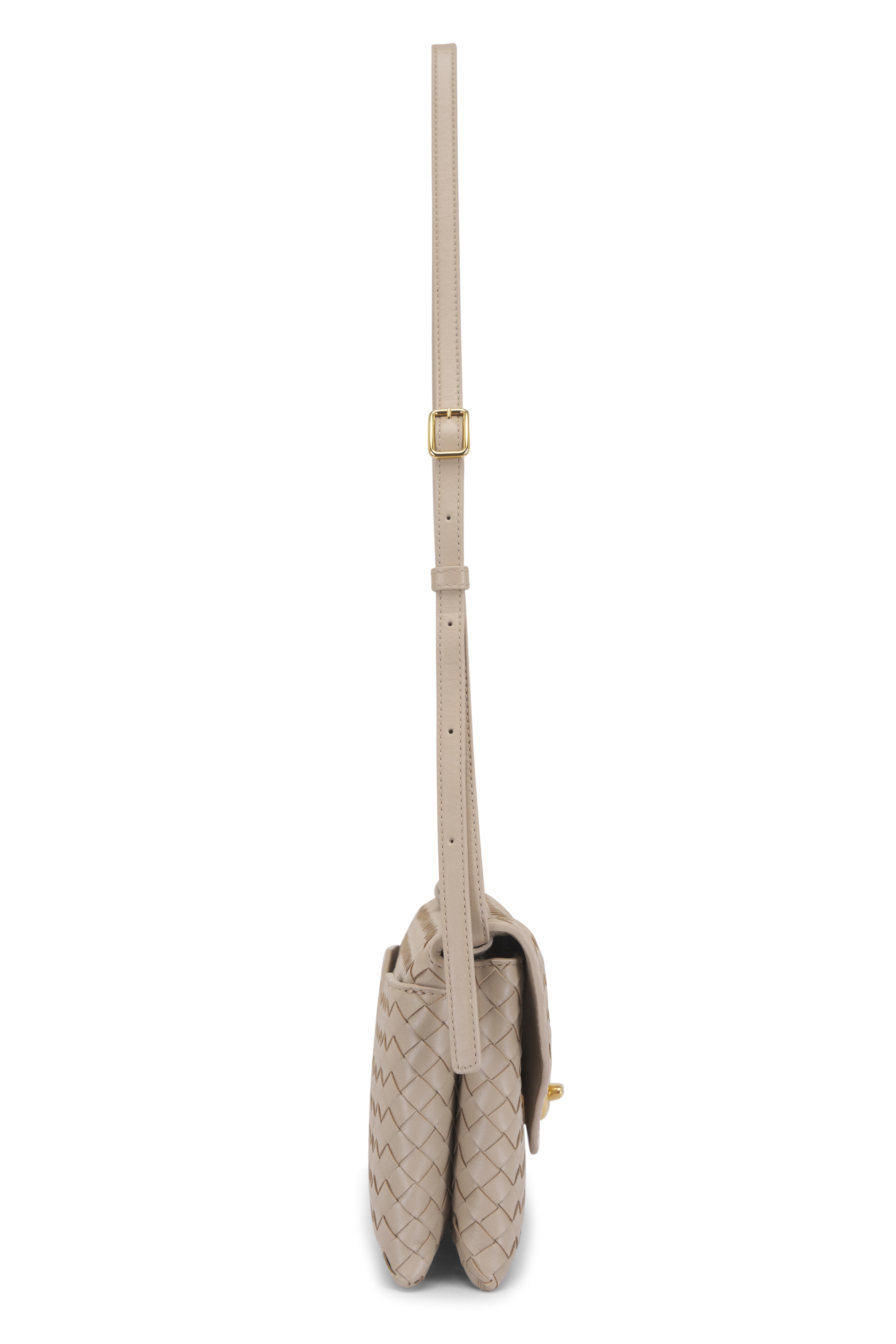 Bottega Veneta - Medium Knot Lock Ecru Leather Shoulder Bag Bottega Veneta - Medium Knot Lock Ecru Leather Shoulder Bag