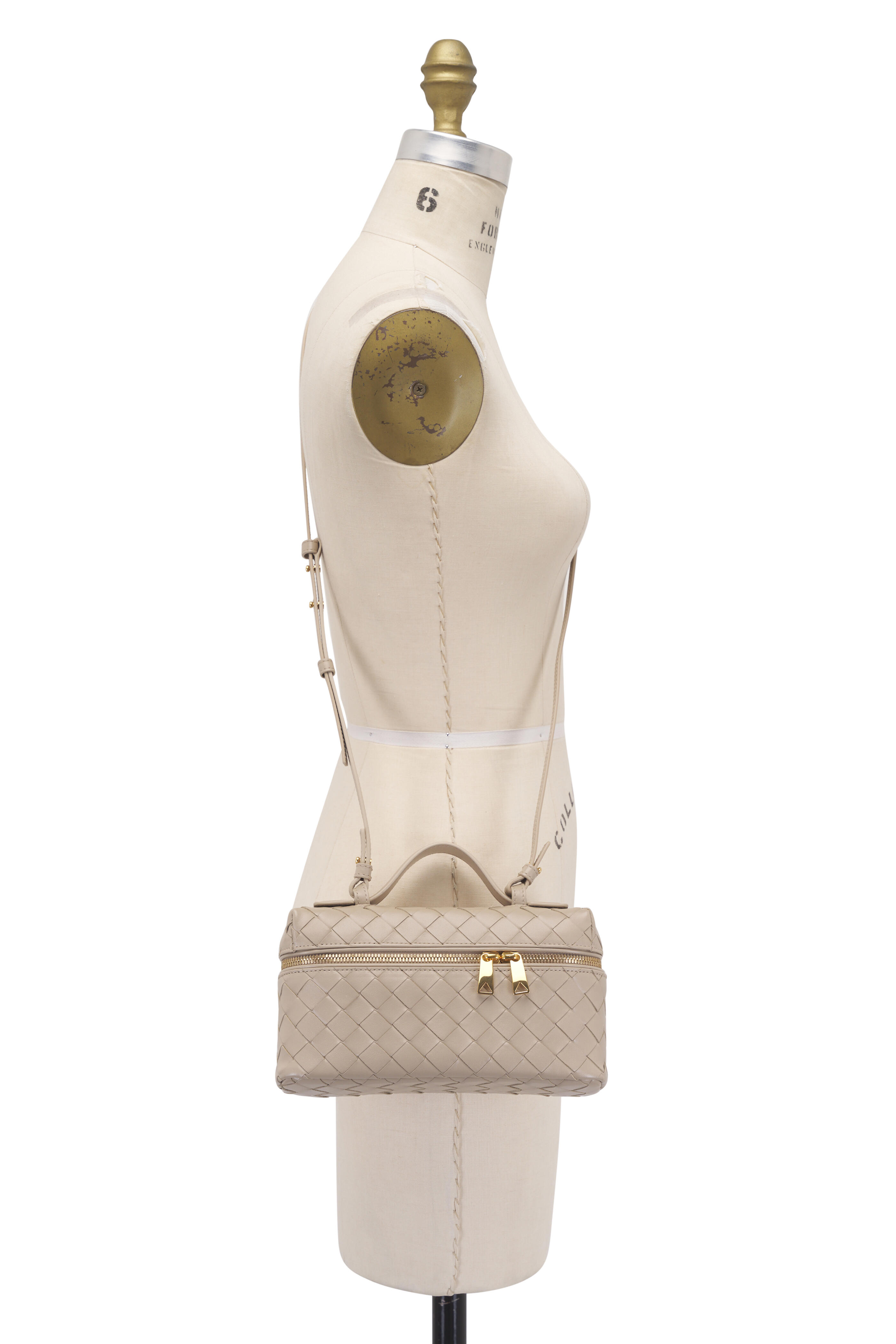 ハンドバッグ BOTTEGA VENETA Woman Handbag Ecru 819004 V5AG1 9631 Bottega Veneta - Bang Bang Ecru Woven Leather Vanity Bag
