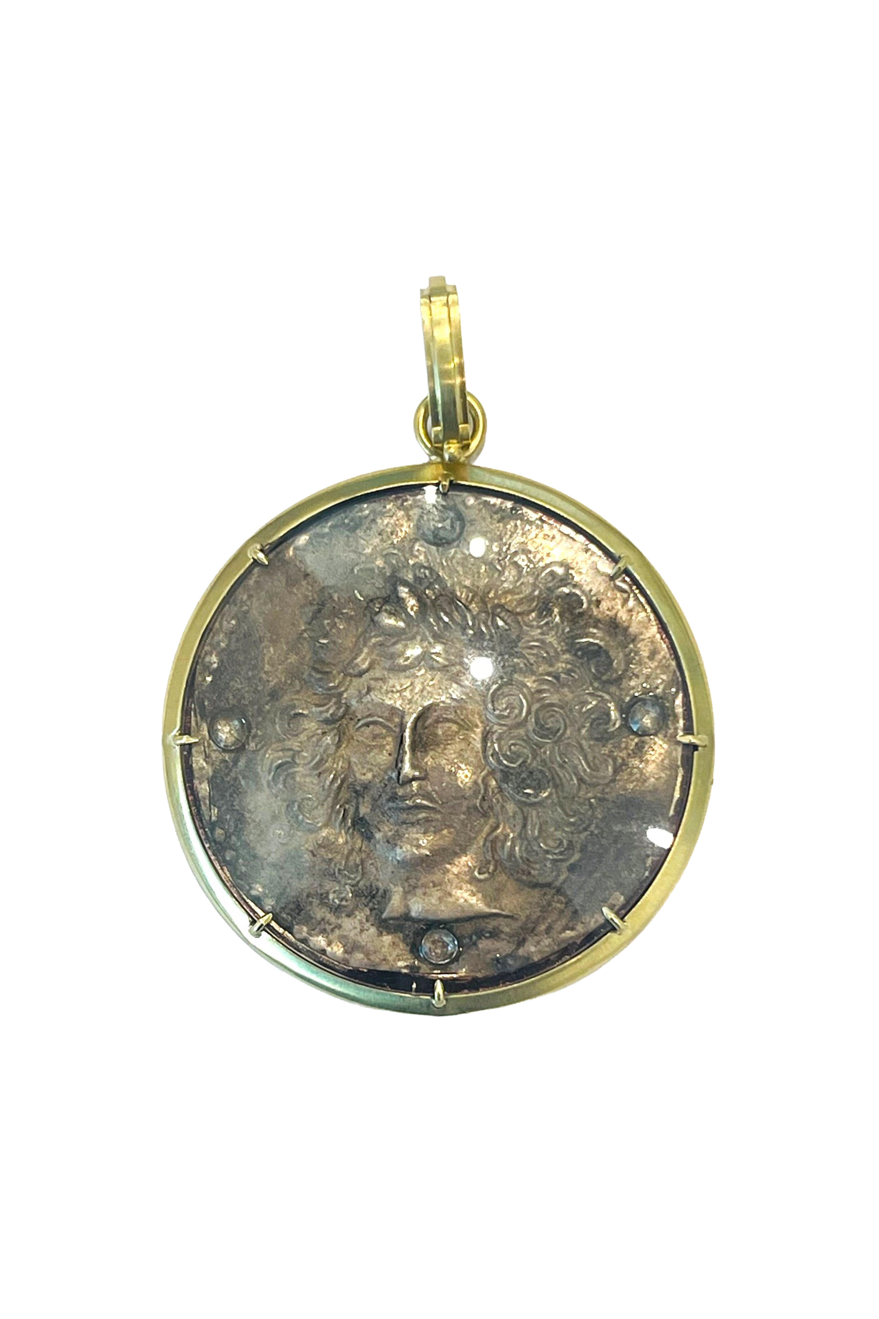 Sylva & Cie - 18k Yellow Gold Medusa Head Pendant - view 1