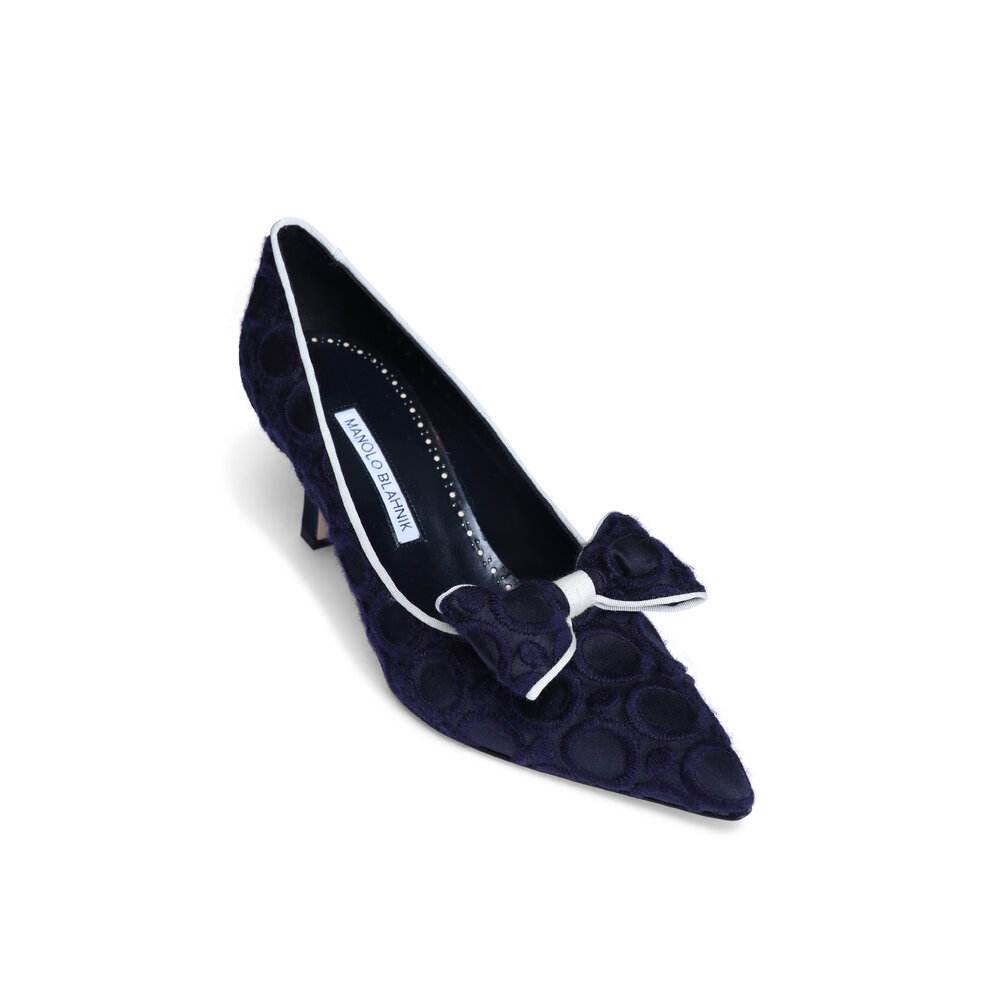 Manolo Blahnik - Epirotes Silk Pump in Navy & Cream