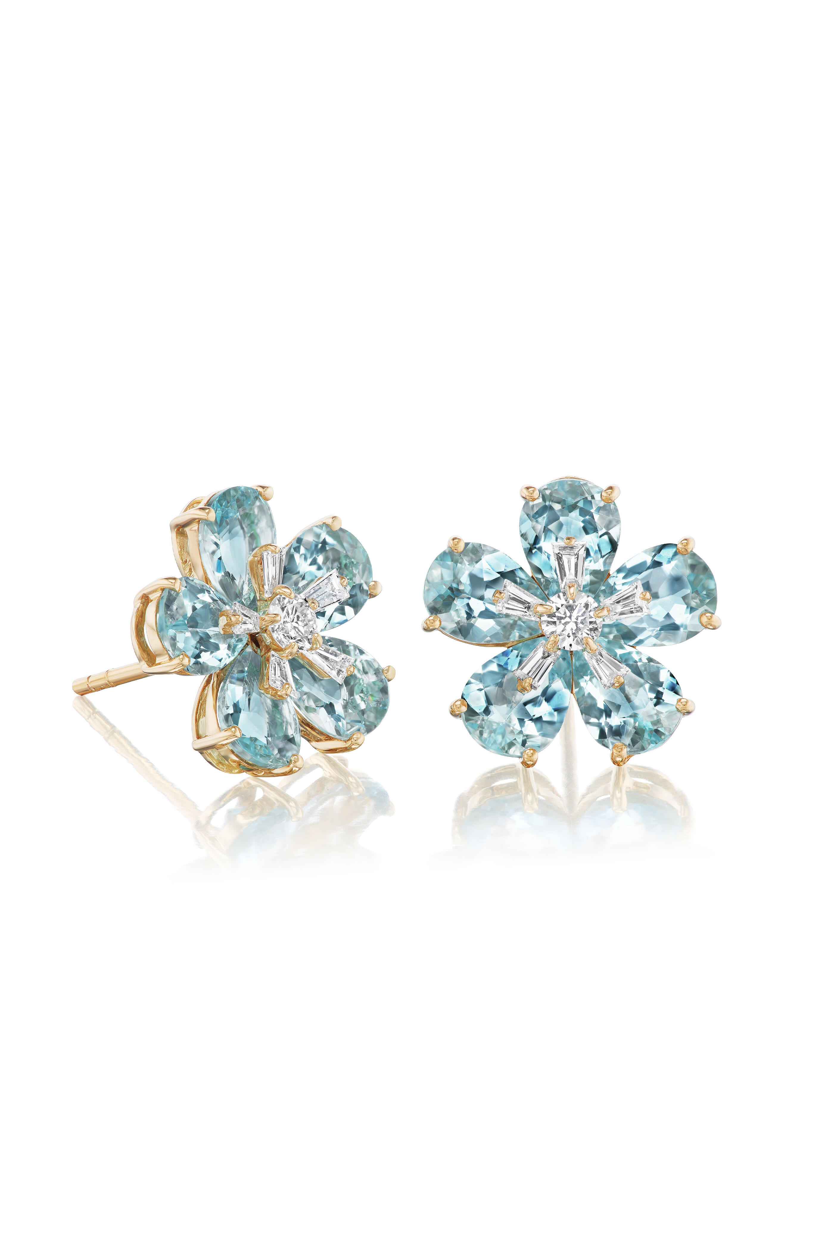 Nam Cho - 18k Yellow Gold Wildflower Aquamarine Earring