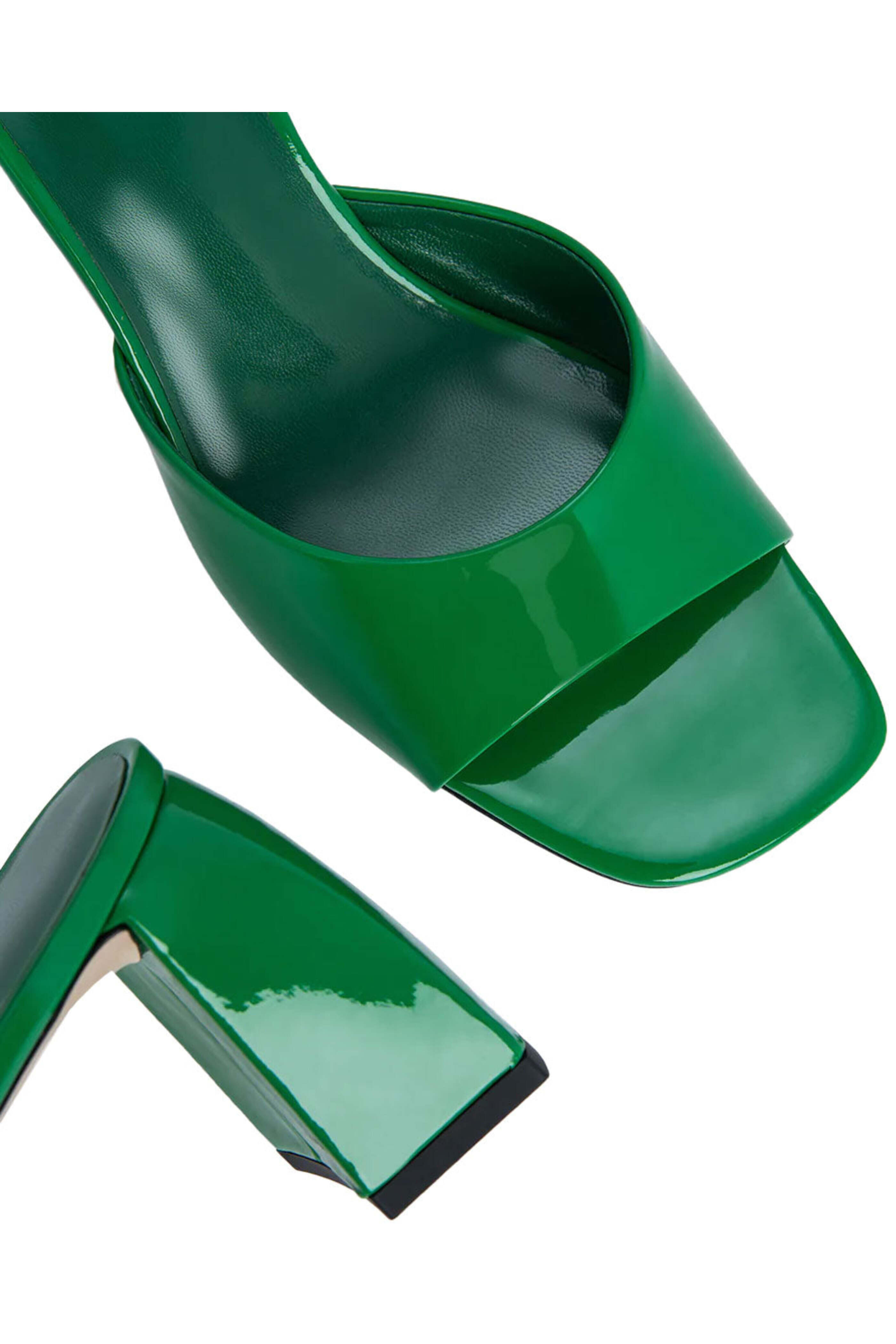 【関税込み】Flick Mule - By Far - Green - Leather Flick Mule - By Far - Green - Leather